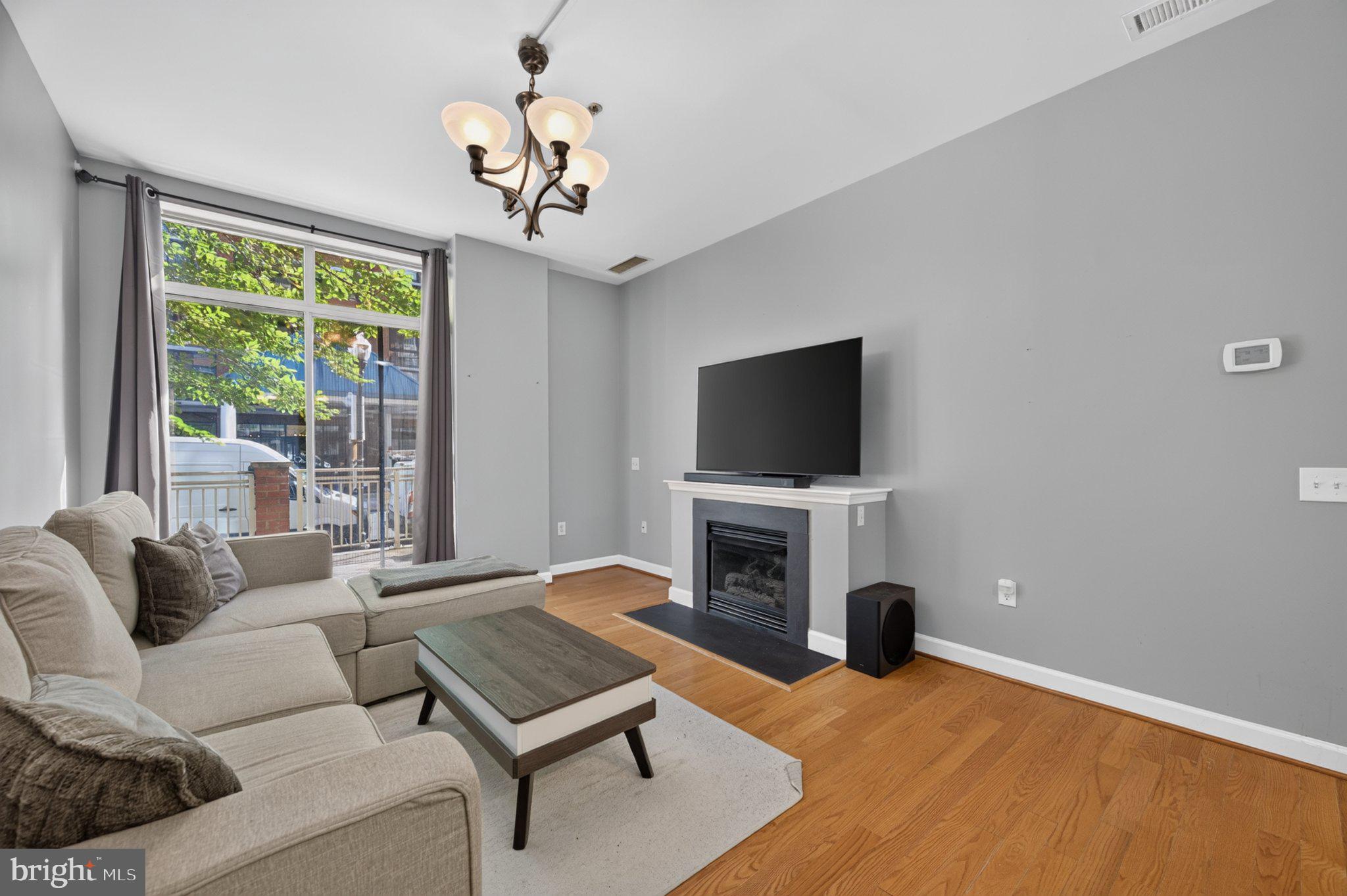 1000 N RANDOLPH STREET 105