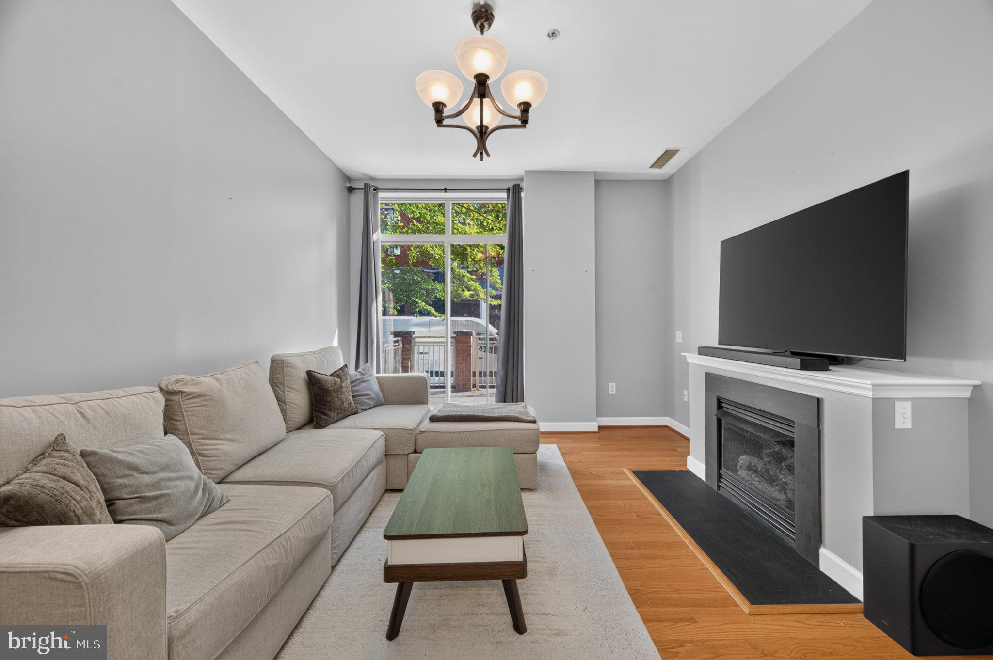 1000 N RANDOLPH STREET 105