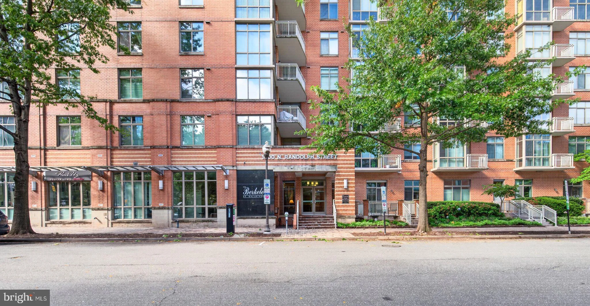 1000 N Randolph Street Unit 105