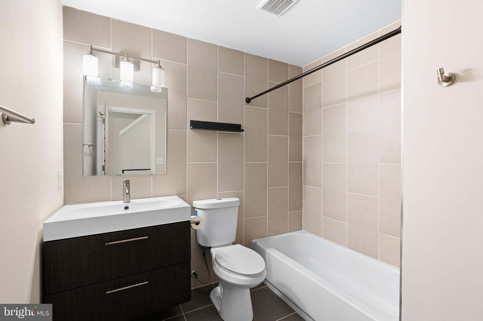 FRANCISVILLE - Residential