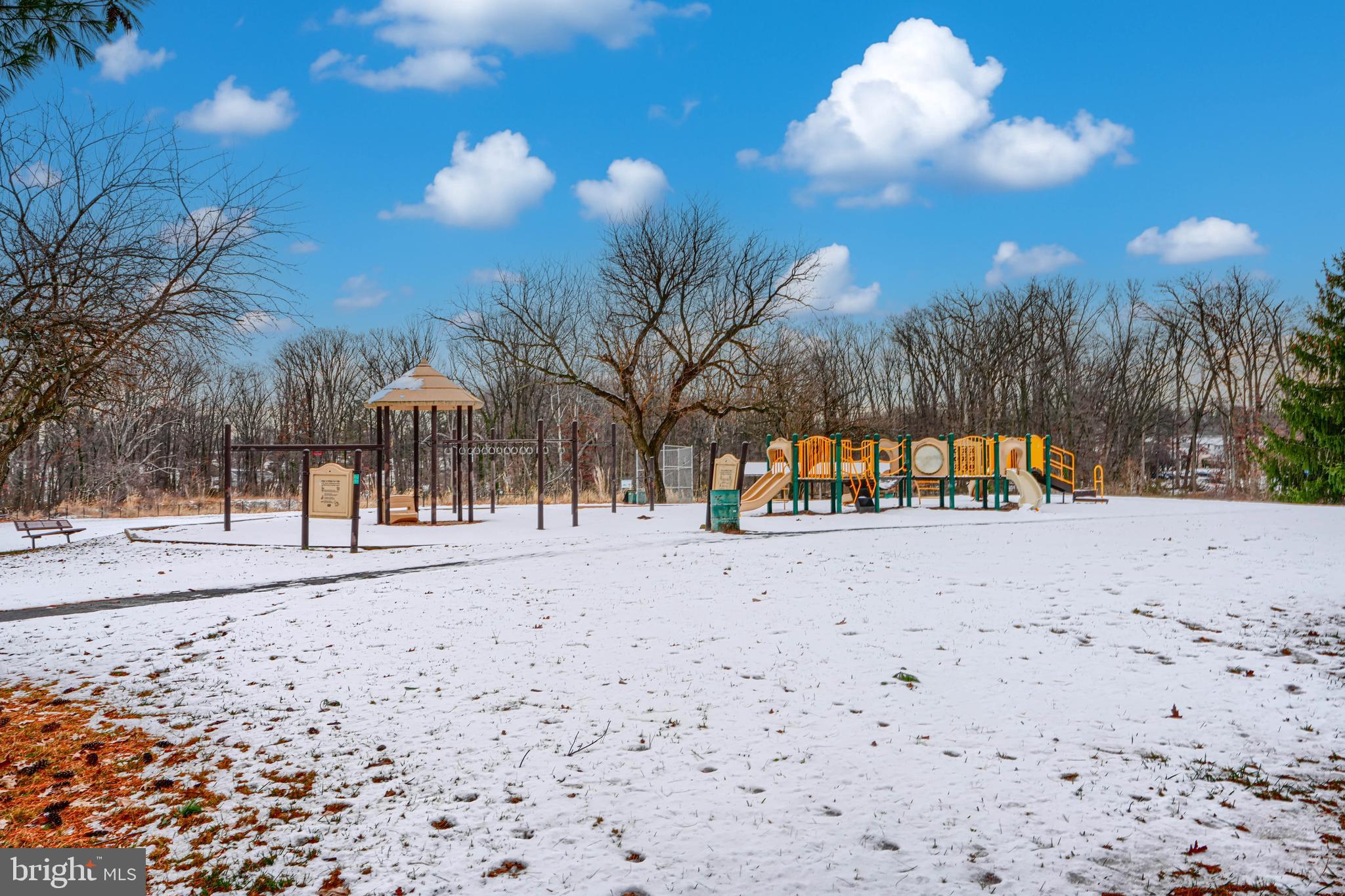 WESTVIEW PARK - Residential