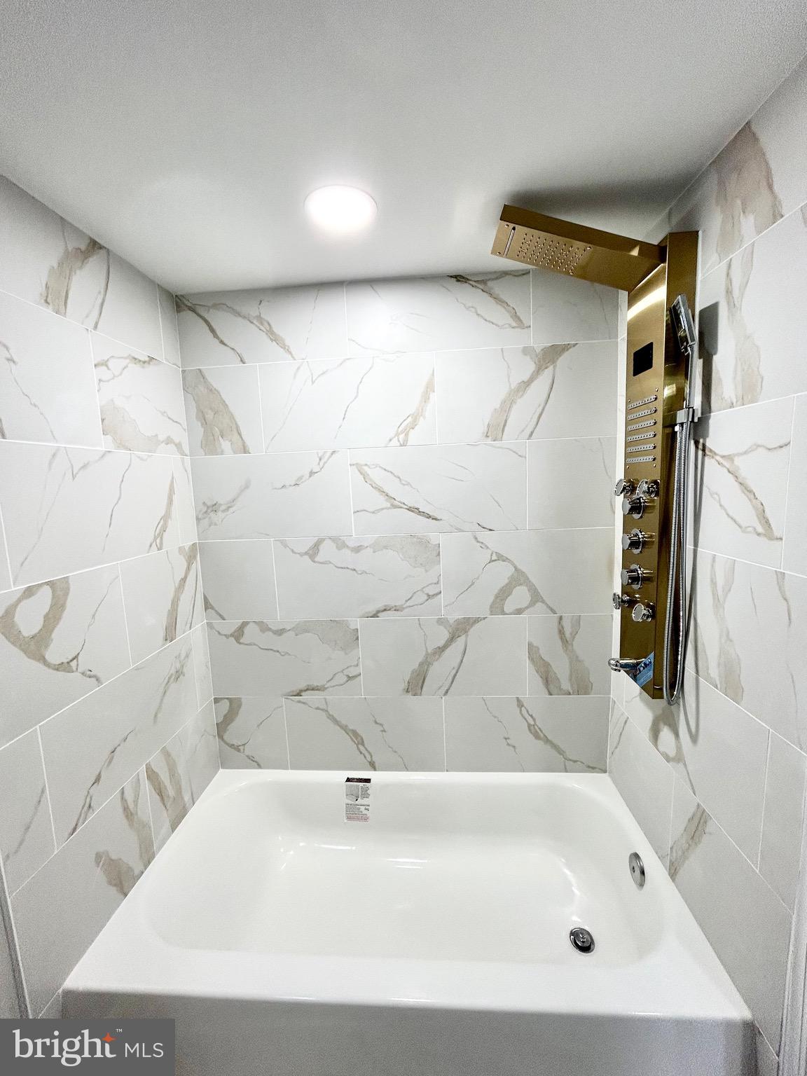 CEDONIA - Residential