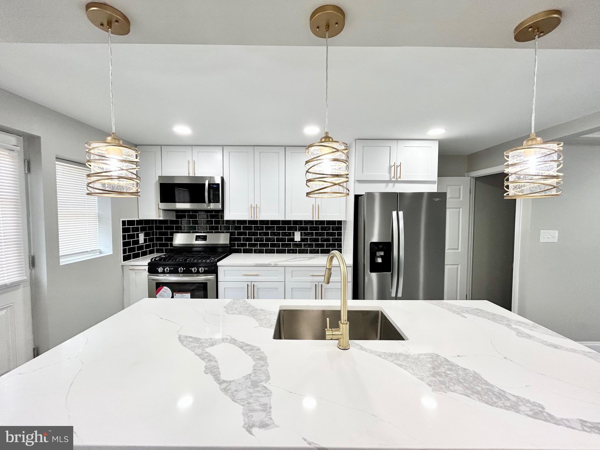 CEDONIA - Residential