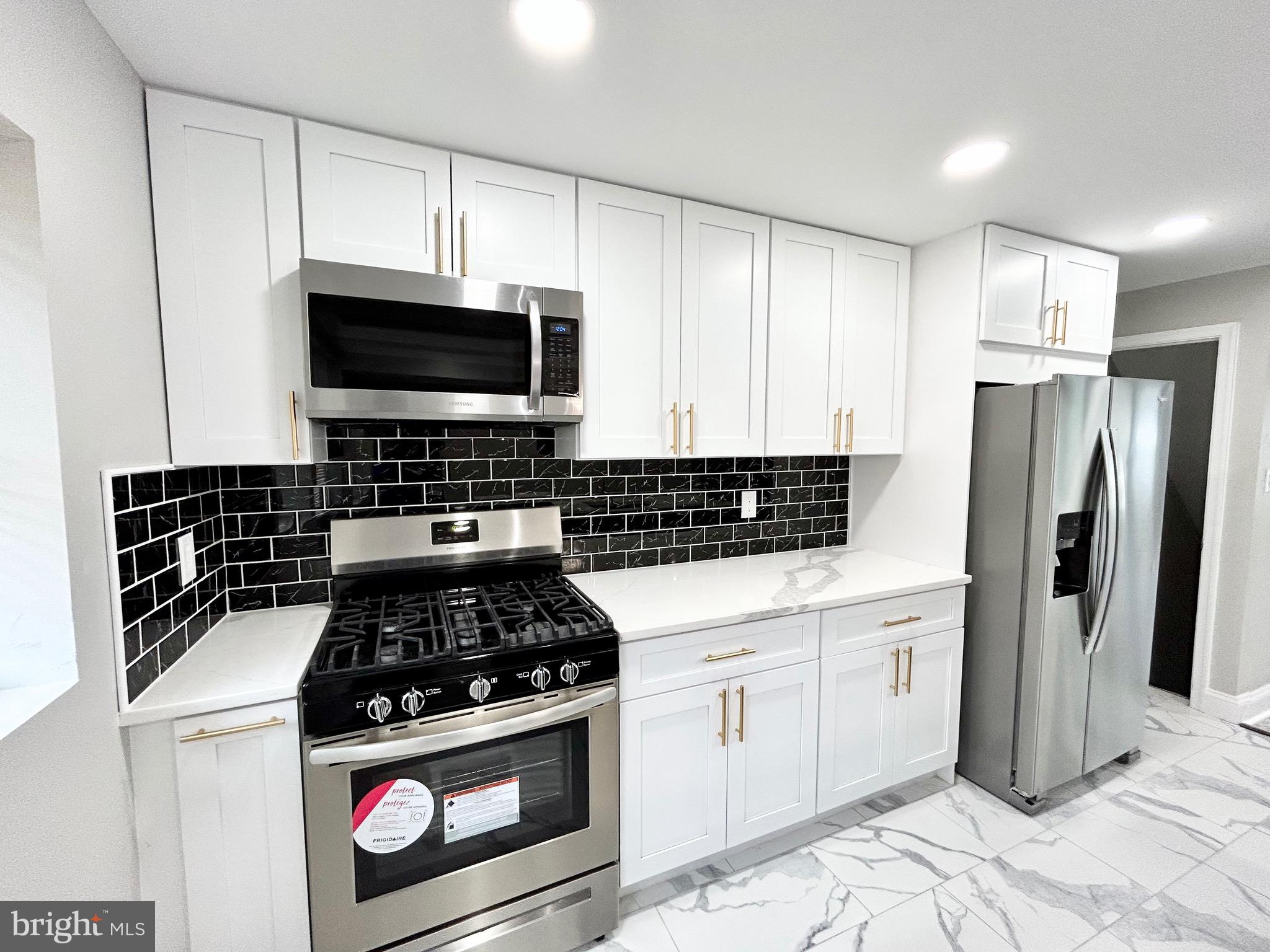 CEDONIA - Residential