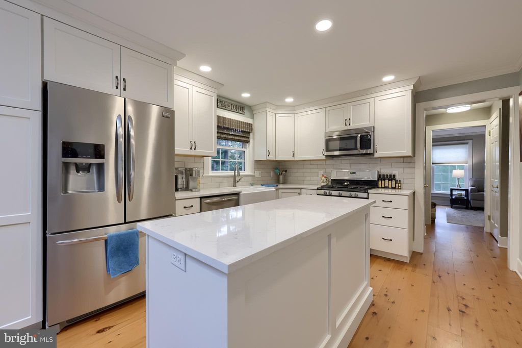 Photo of 2737 Long Farm Lane, LANCASTER, PA 17601 (MLS # PALA2077478)