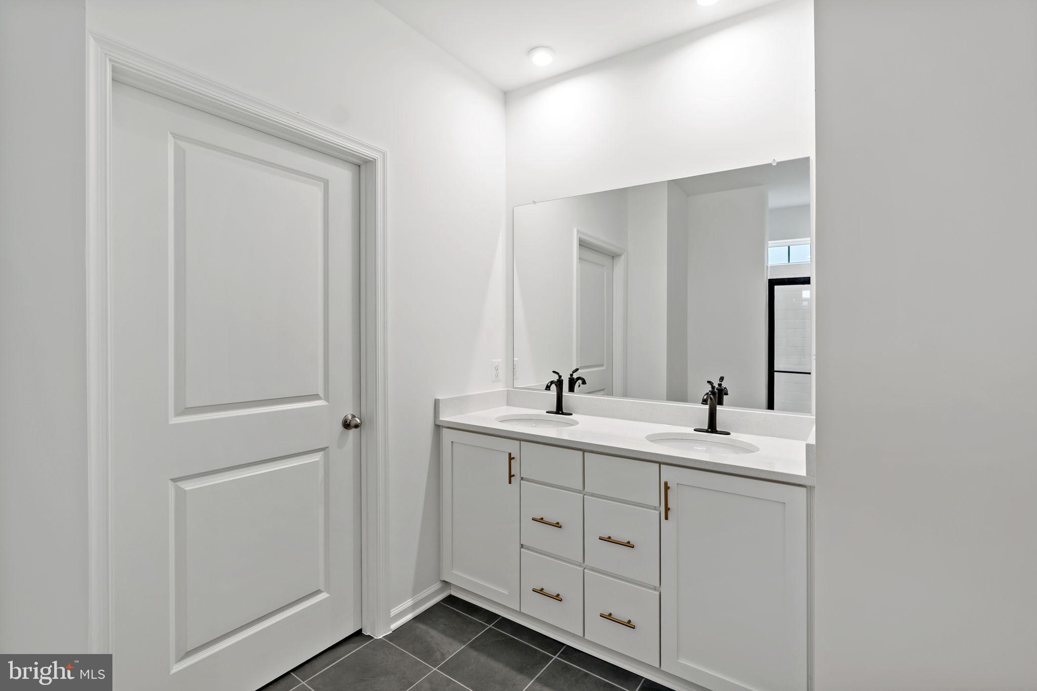 SOUTH BROOK - Residential