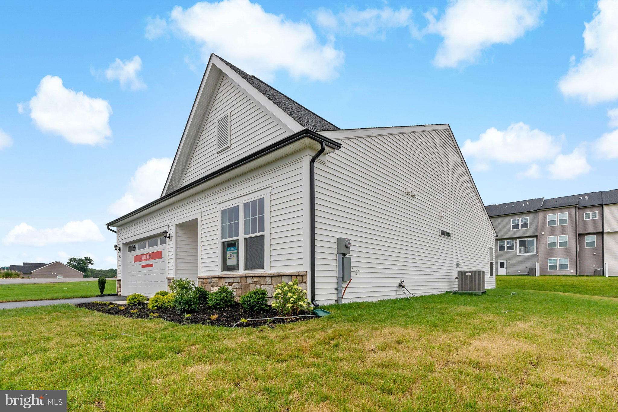 SOUTH BROOK - Residential