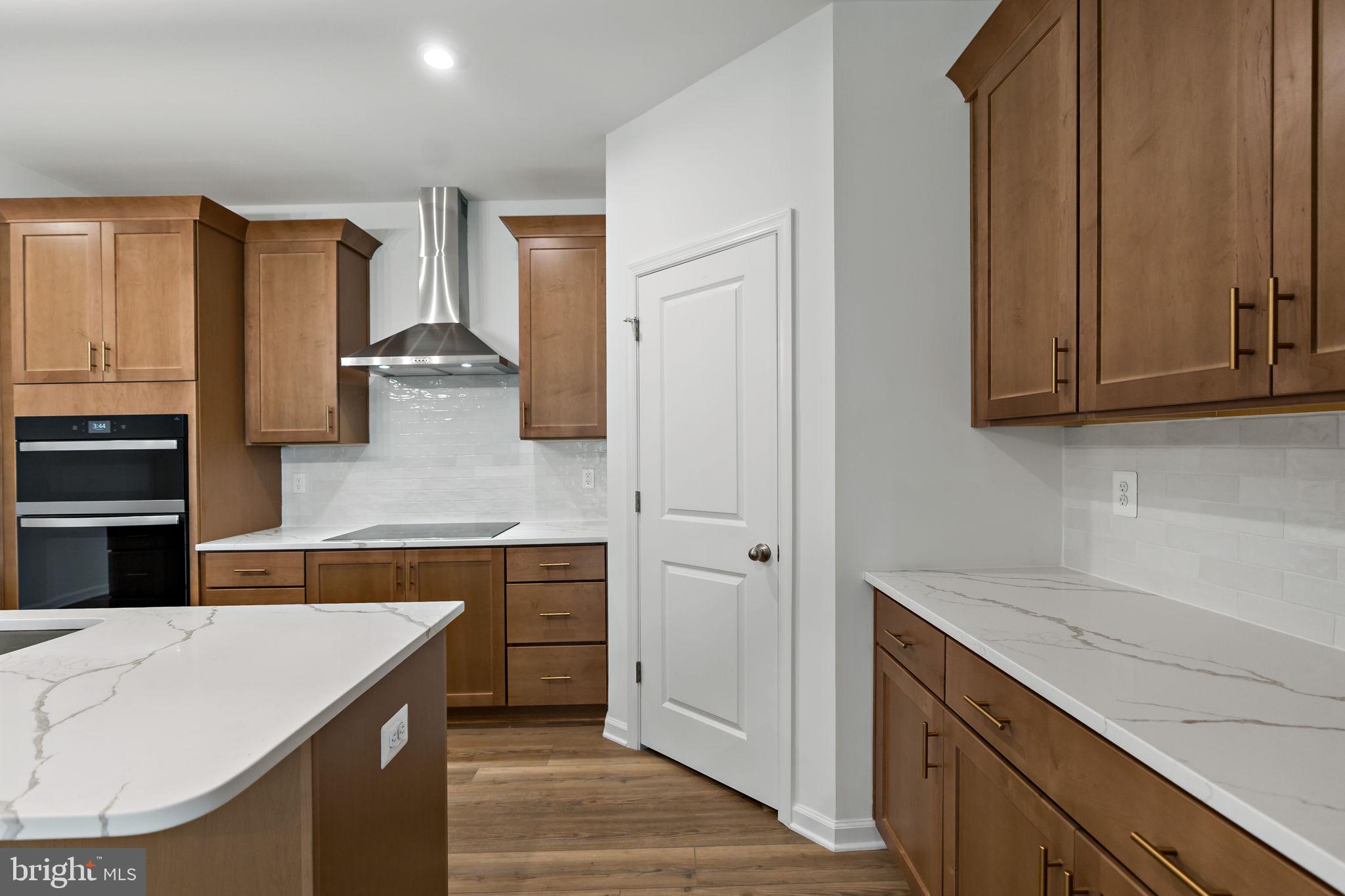 SOUTH BROOK - Residential