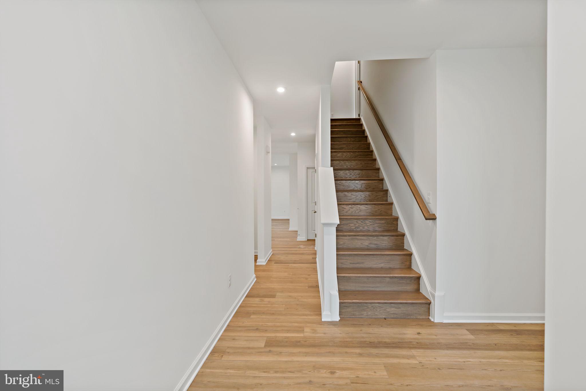 SOUTH BROOK - Residential