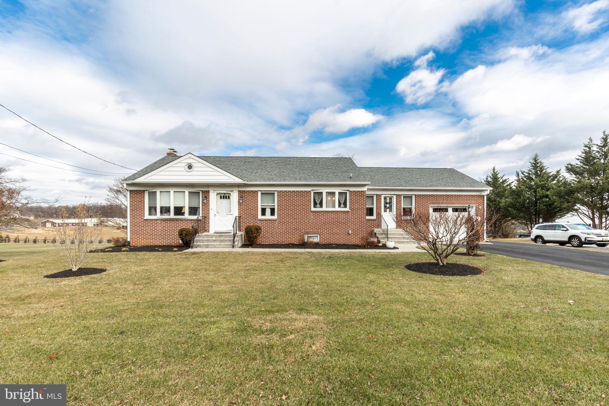 HAMPSTEAD - Residential