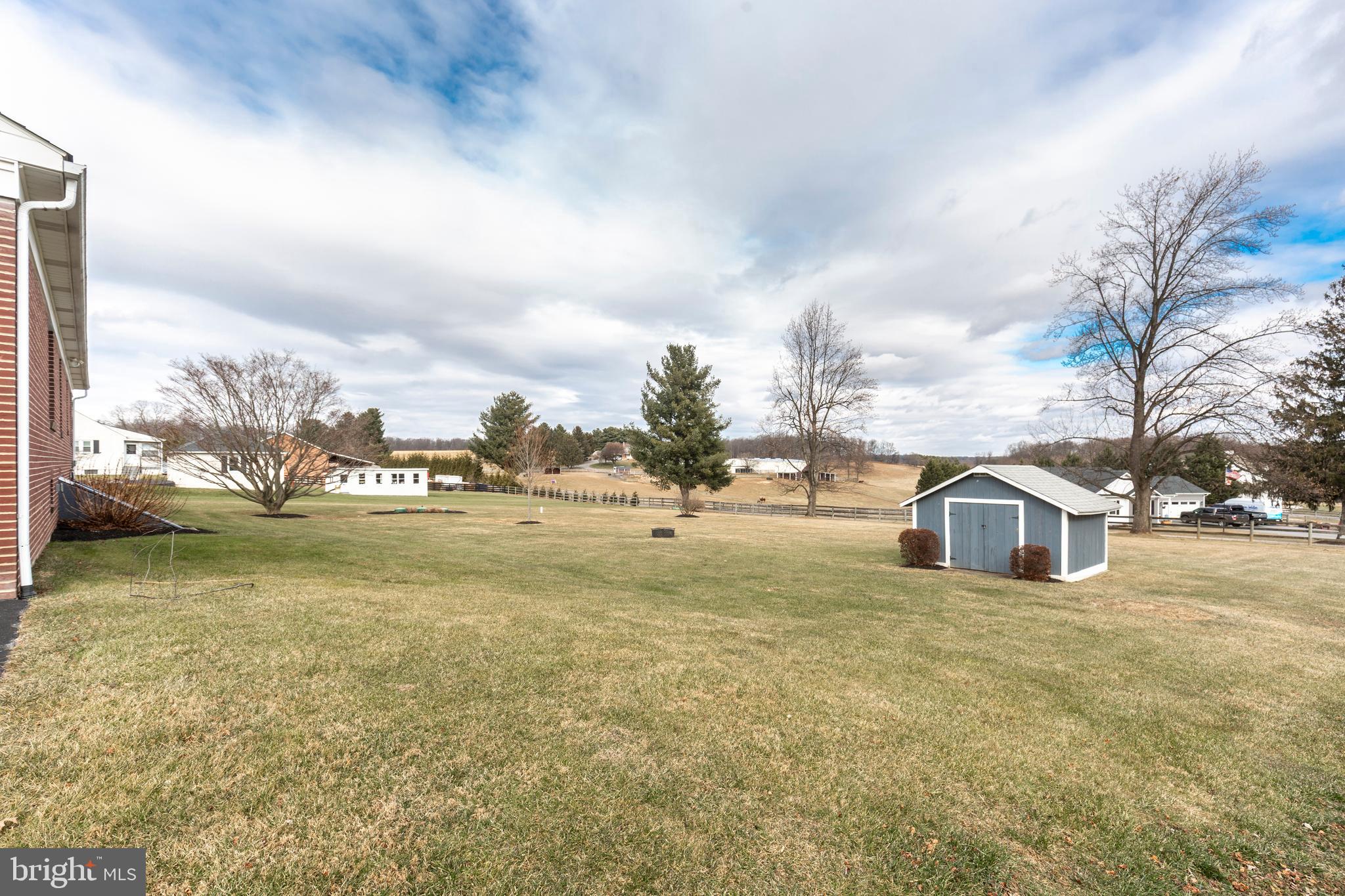 HAMPSTEAD - Residential