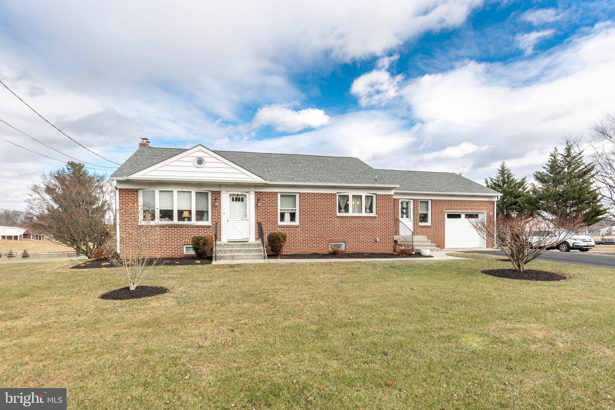 HAMPSTEAD - Residential