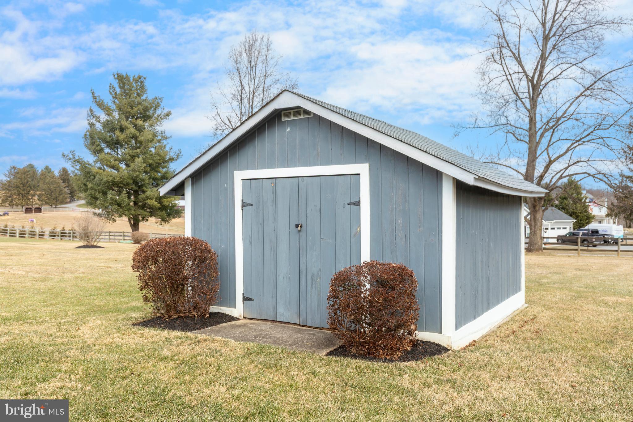 HAMPSTEAD - Residential