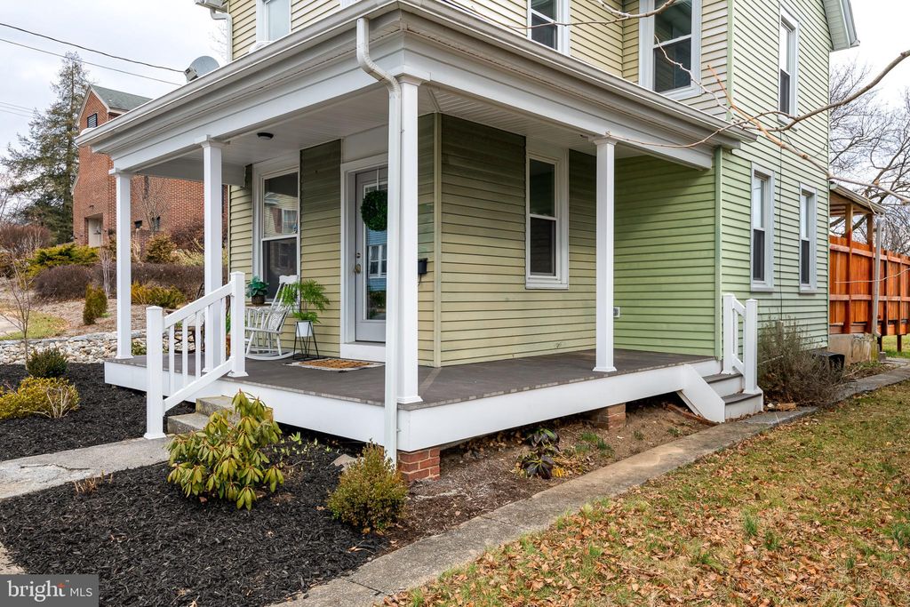 Photo of 345 N HANOVER ST, ELIZABETHTOWN, PA 17022 (MLS # PALA2030562)