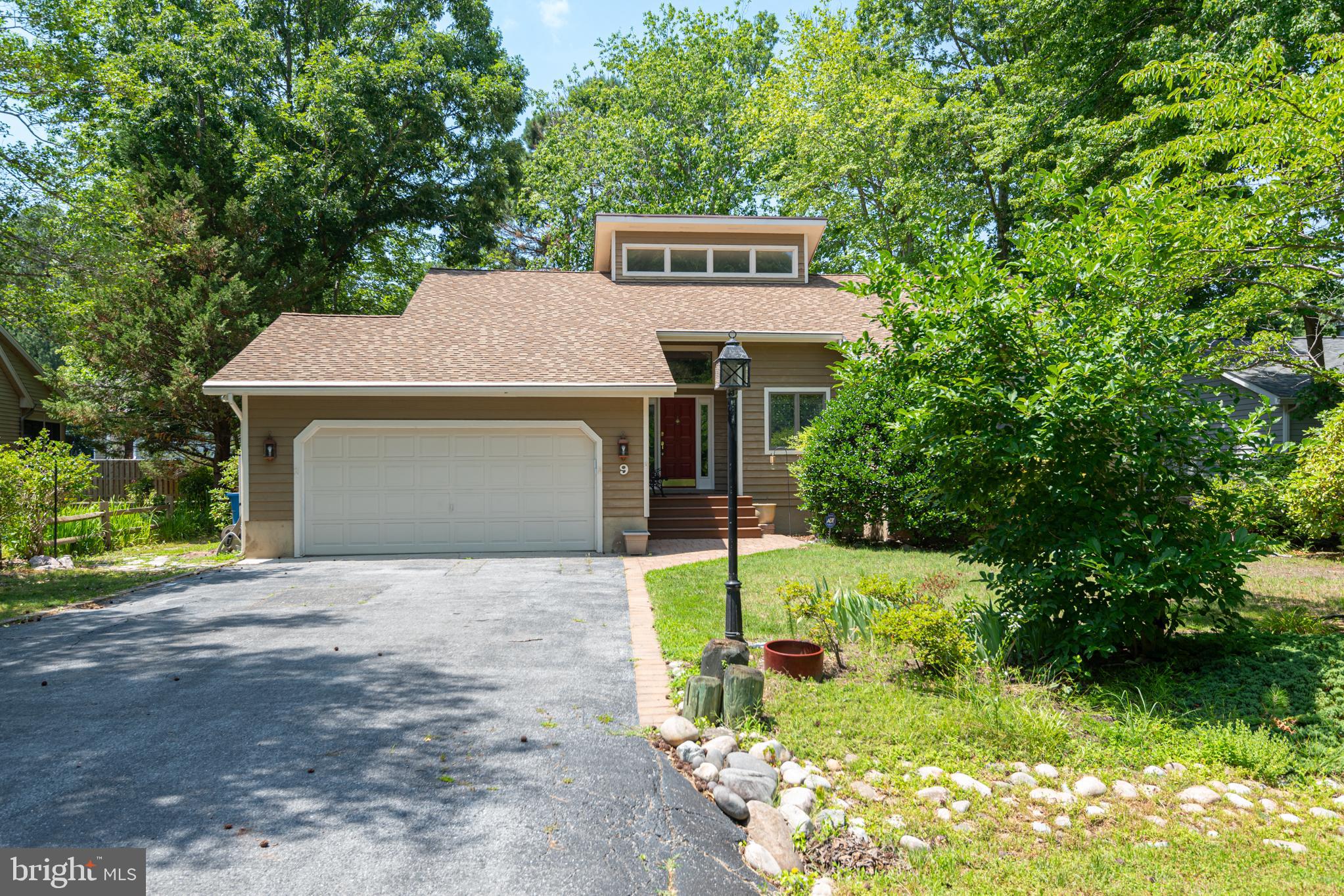 9 BEARBERRY ROAD