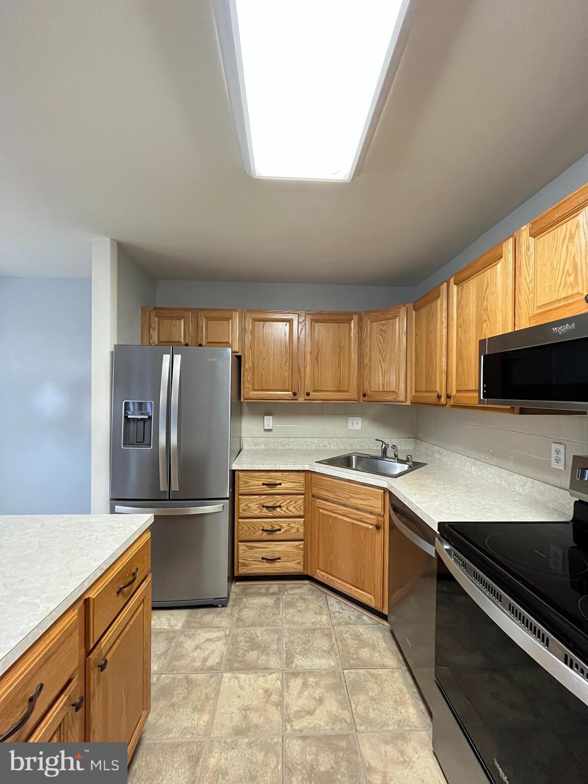 HICKORY HILLS - Residential