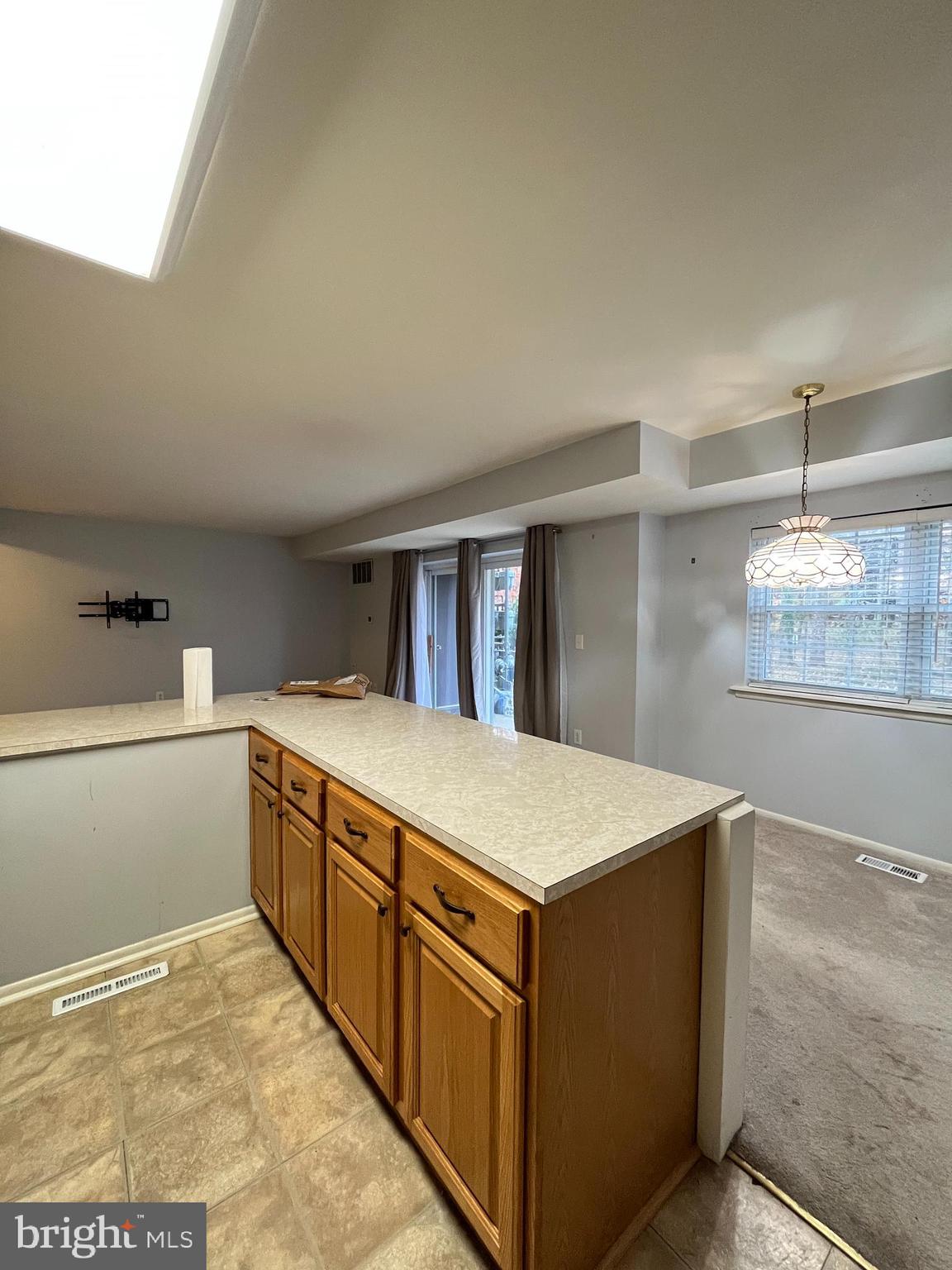 HICKORY HILLS - Residential