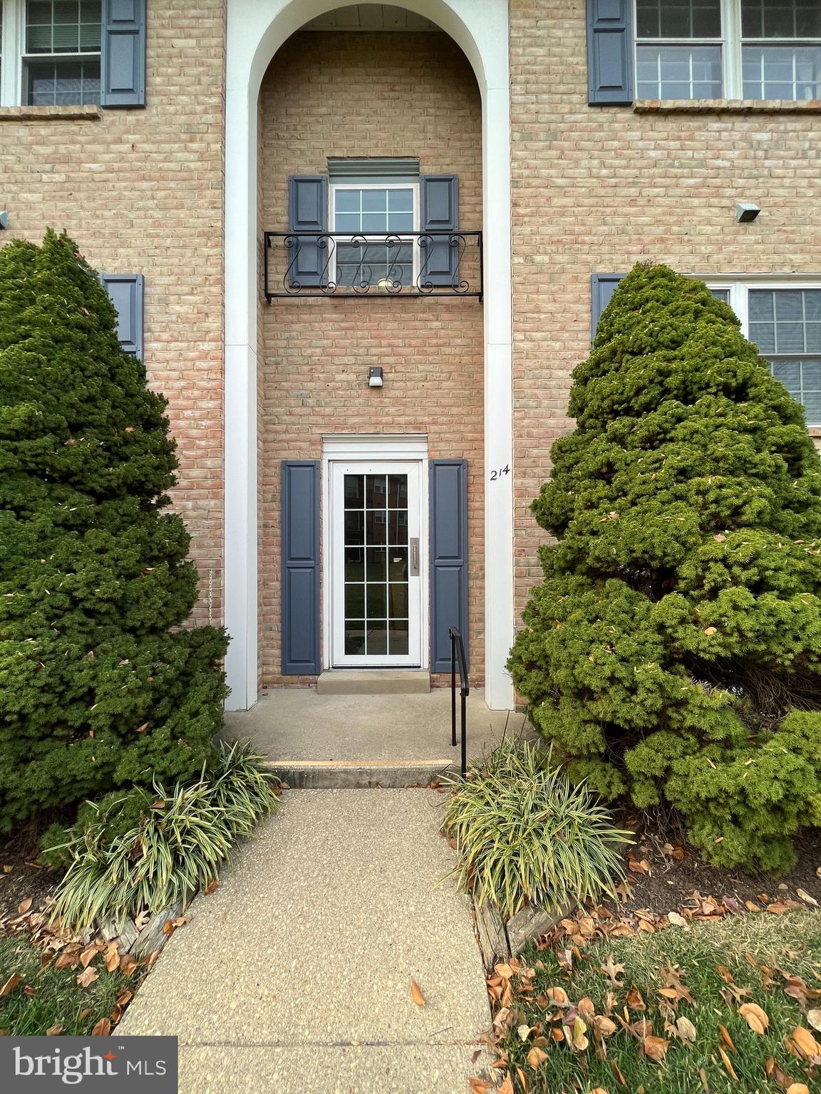 HICKORY HILLS - Residential