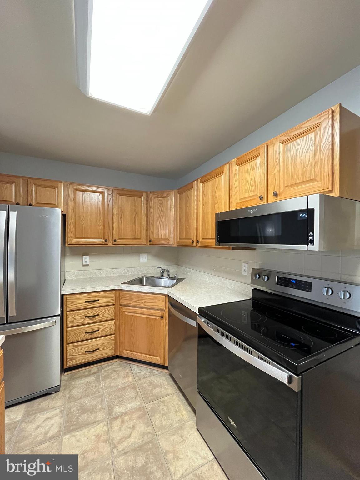 HICKORY HILLS - Residential