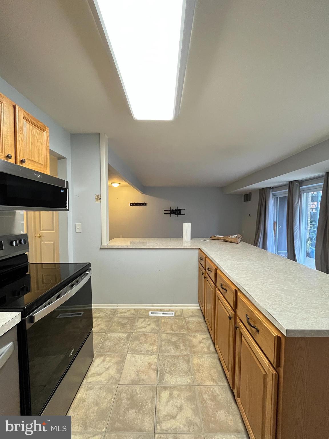 HICKORY HILLS - Residential