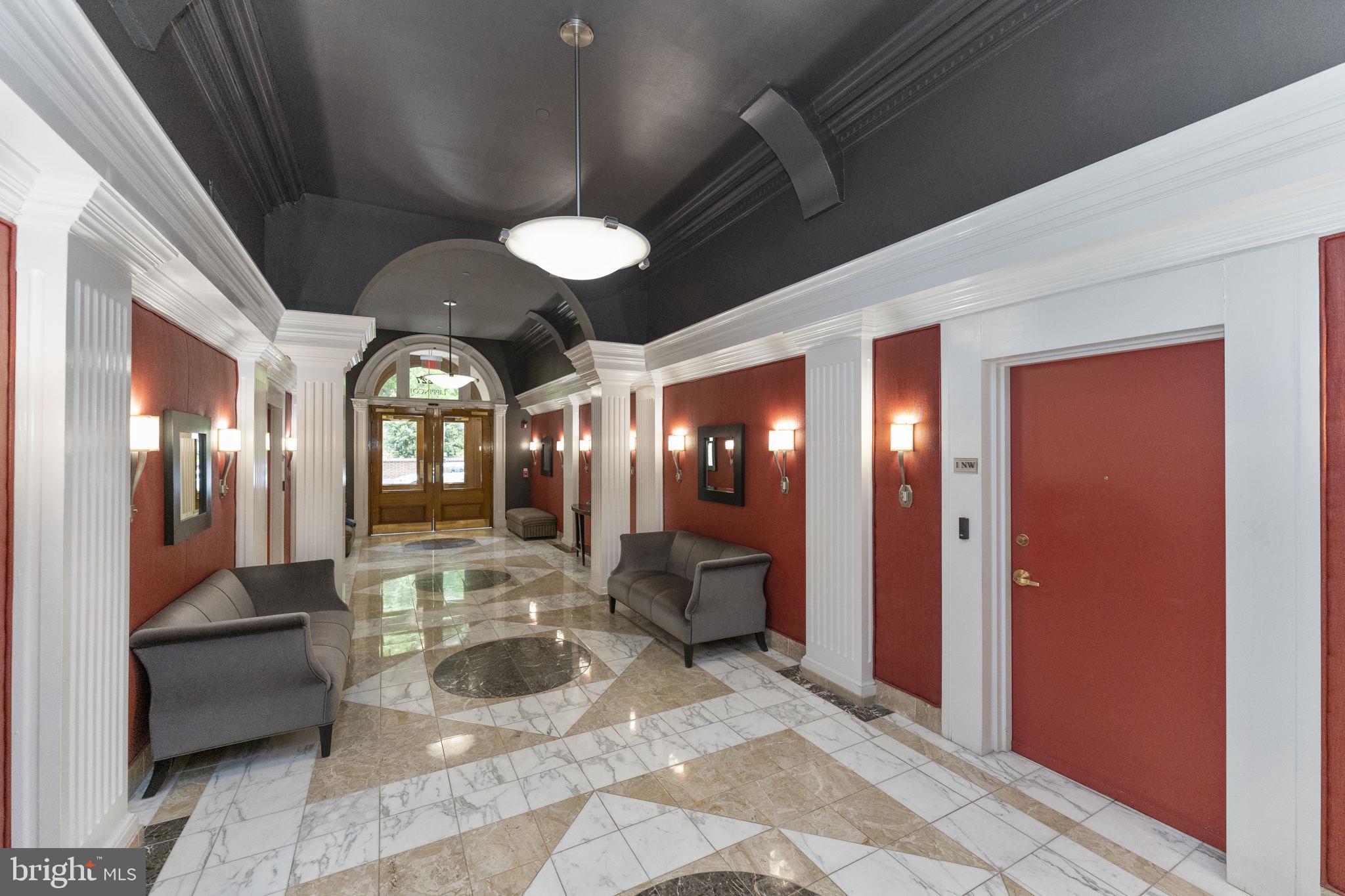 SOCIETY HILL - Residential Lease