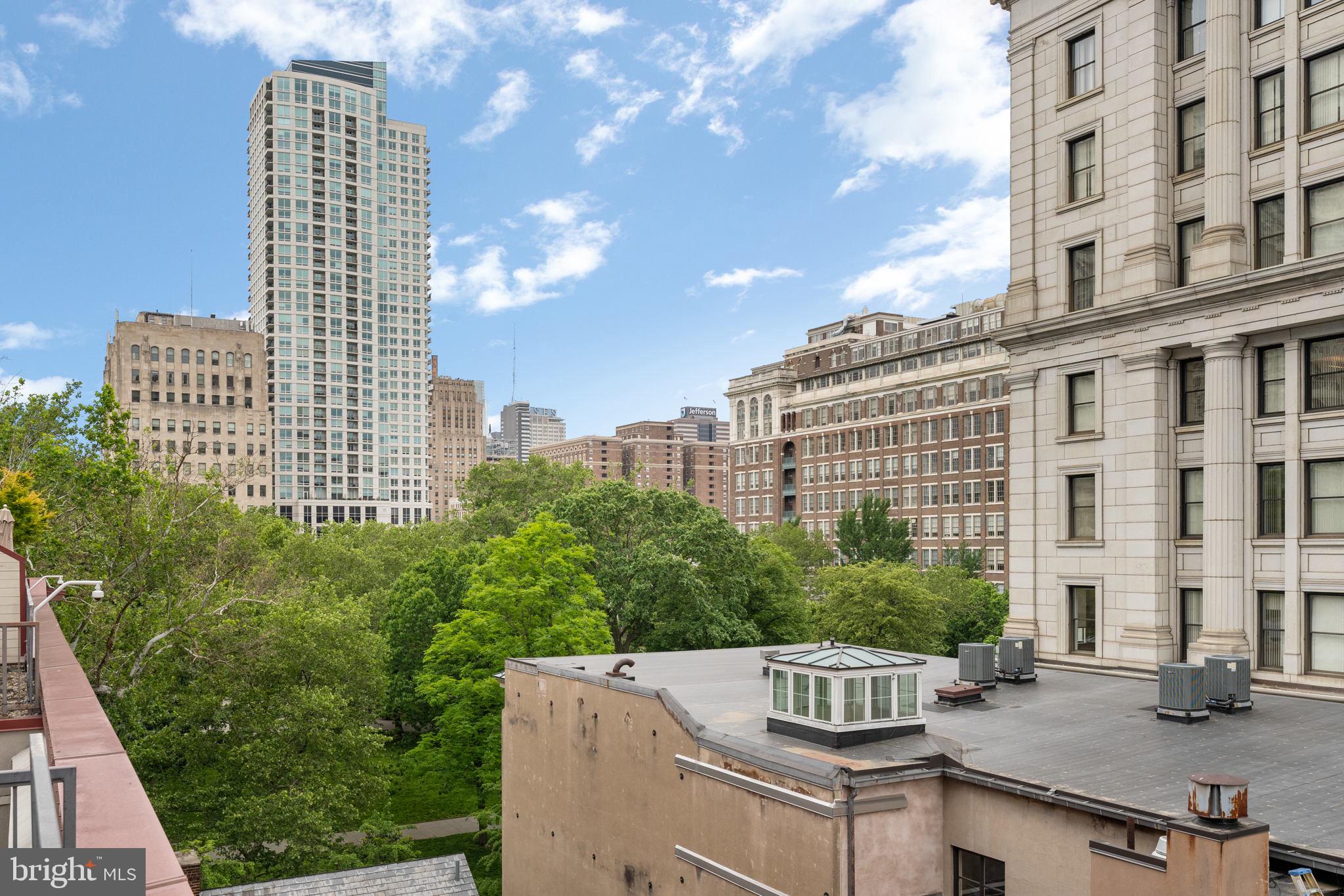 SOCIETY HILL - Residential Lease