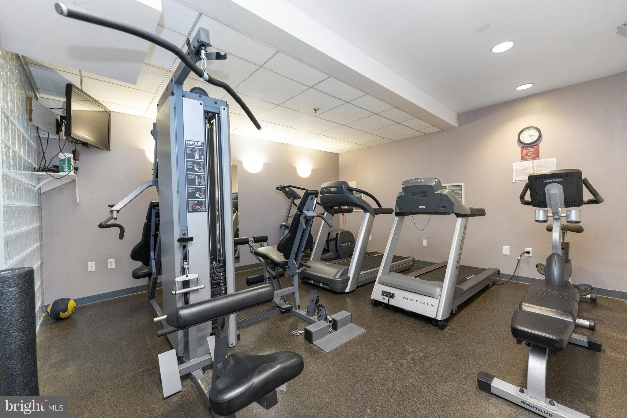 SOCIETY HILL - Residential Lease