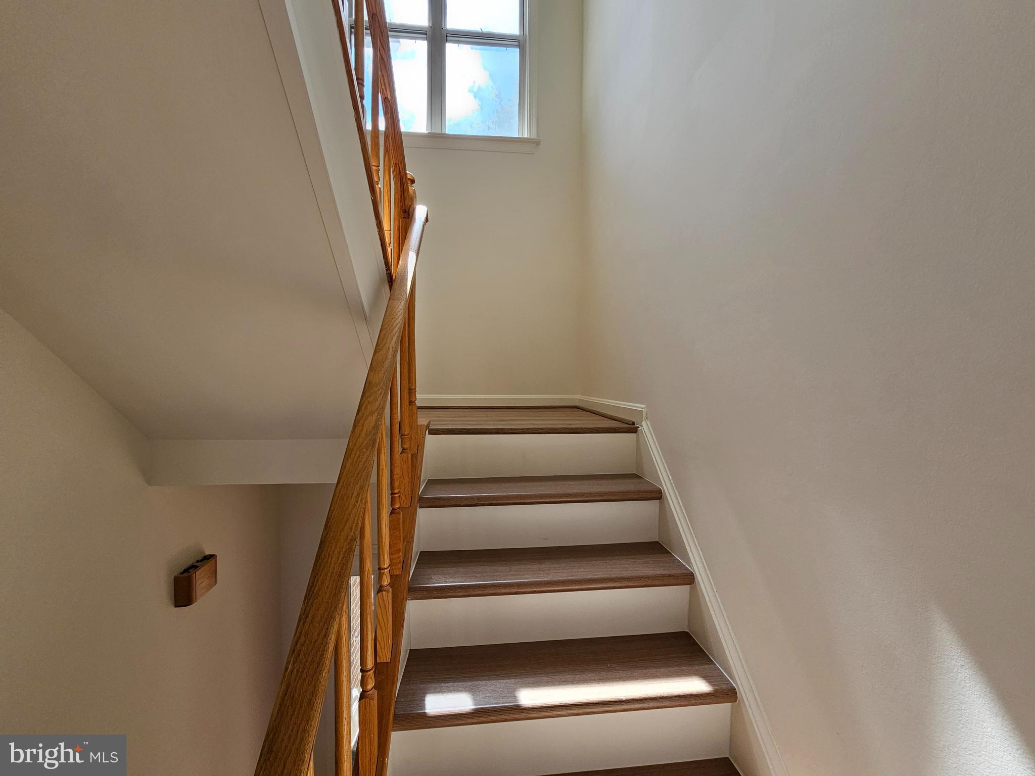 KEENE MILL OVERLOOK - Residential Lease