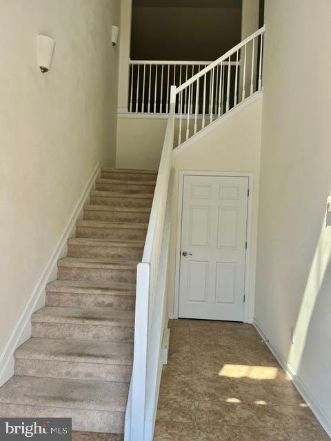121 ROCK LEDGE COURT