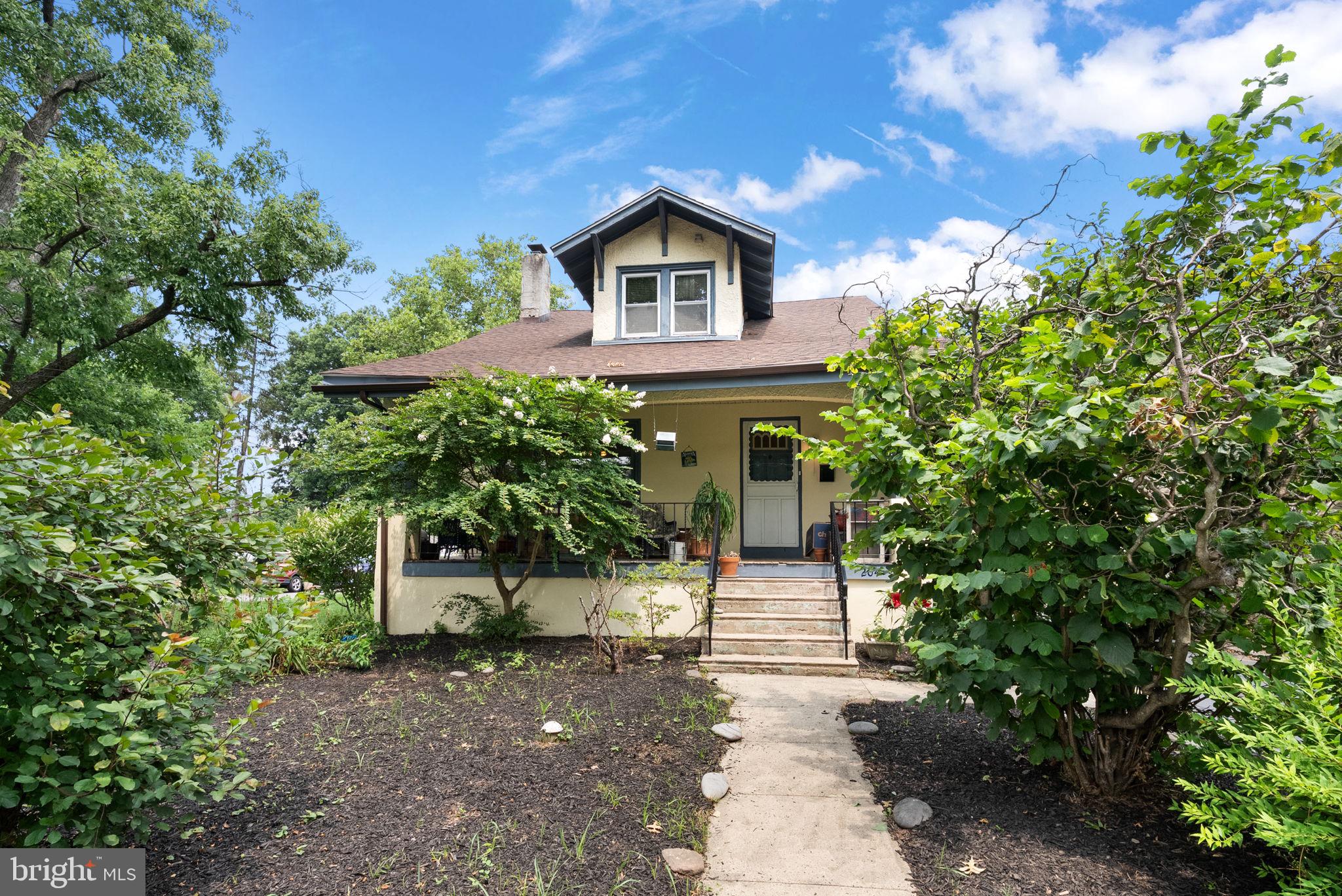 204 FRANCIS AVENUE