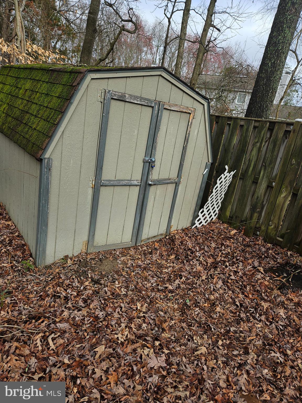 LAKESHORE - Residential