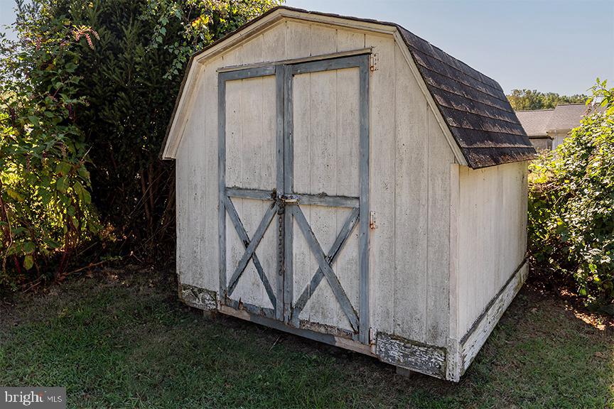 STANLEY MANOR - Residential