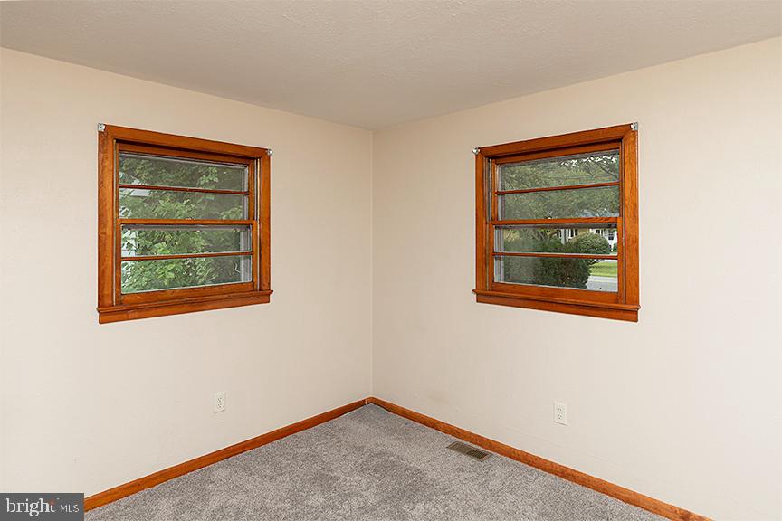 STANLEY MANOR - Residential