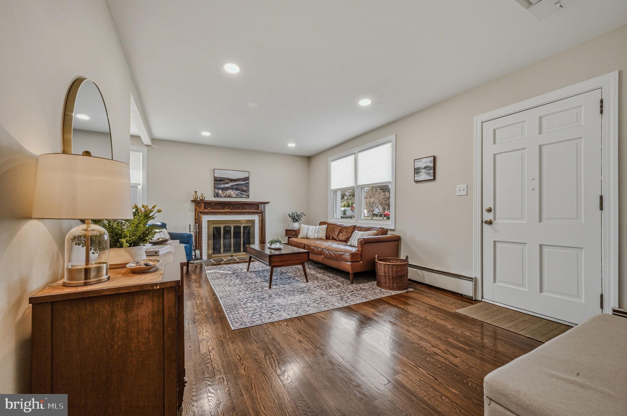 MIDDLETOWN - Residential