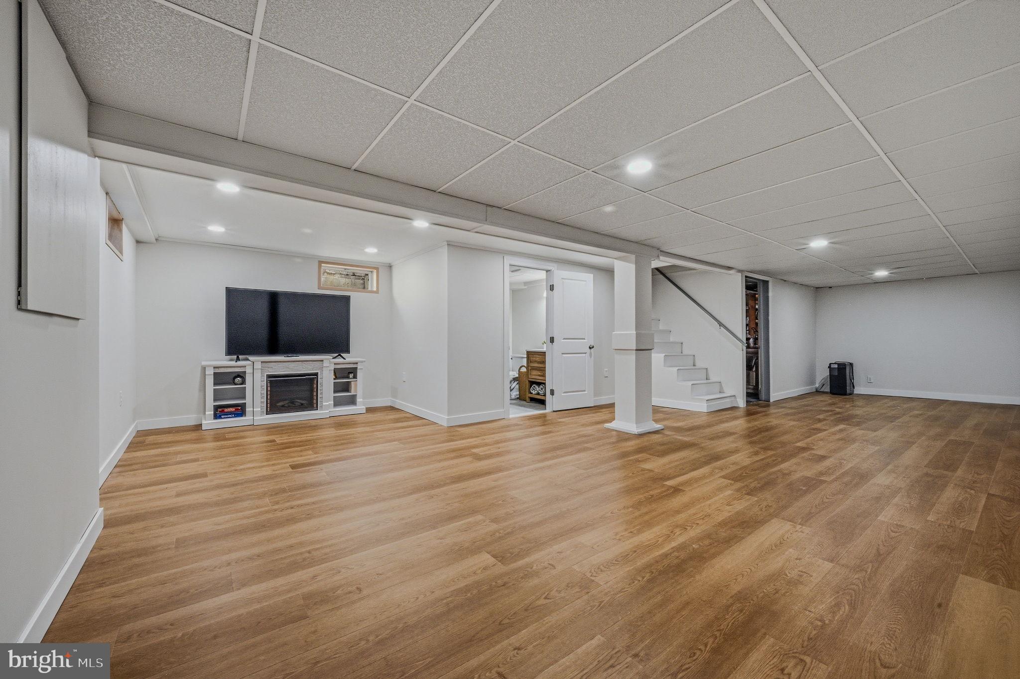 MIDDLETOWN - Residential