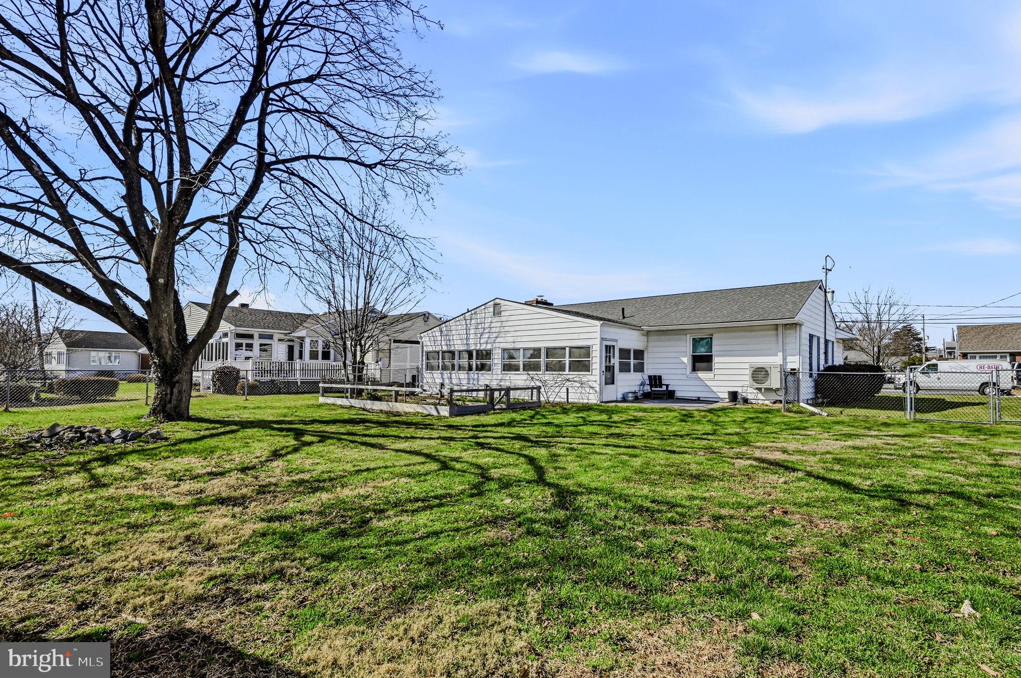 MIDDLETOWN - Residential