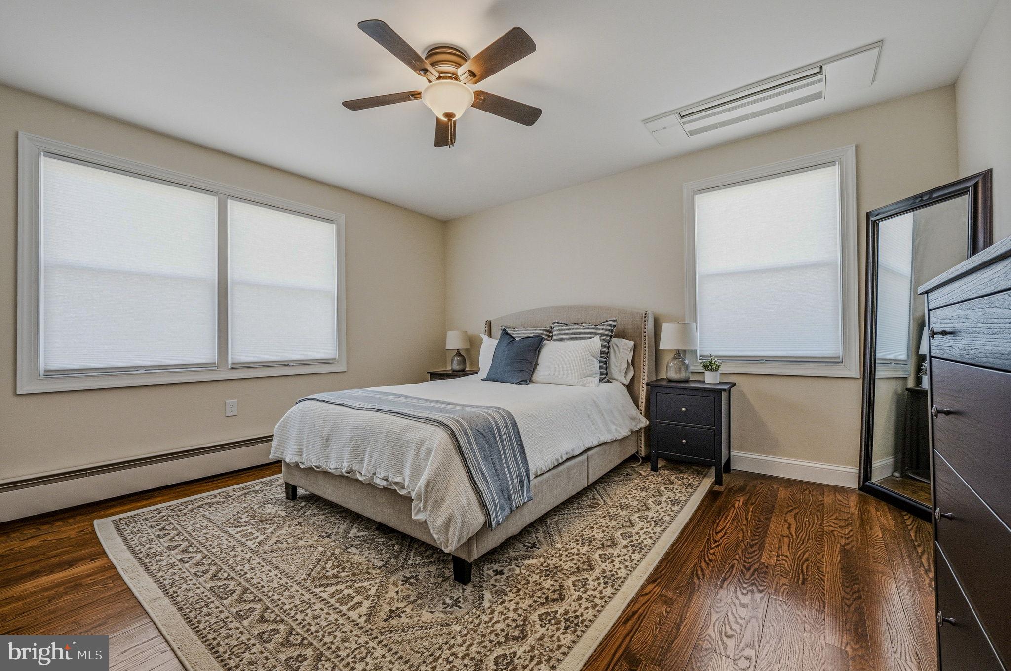 MIDDLETOWN - Residential