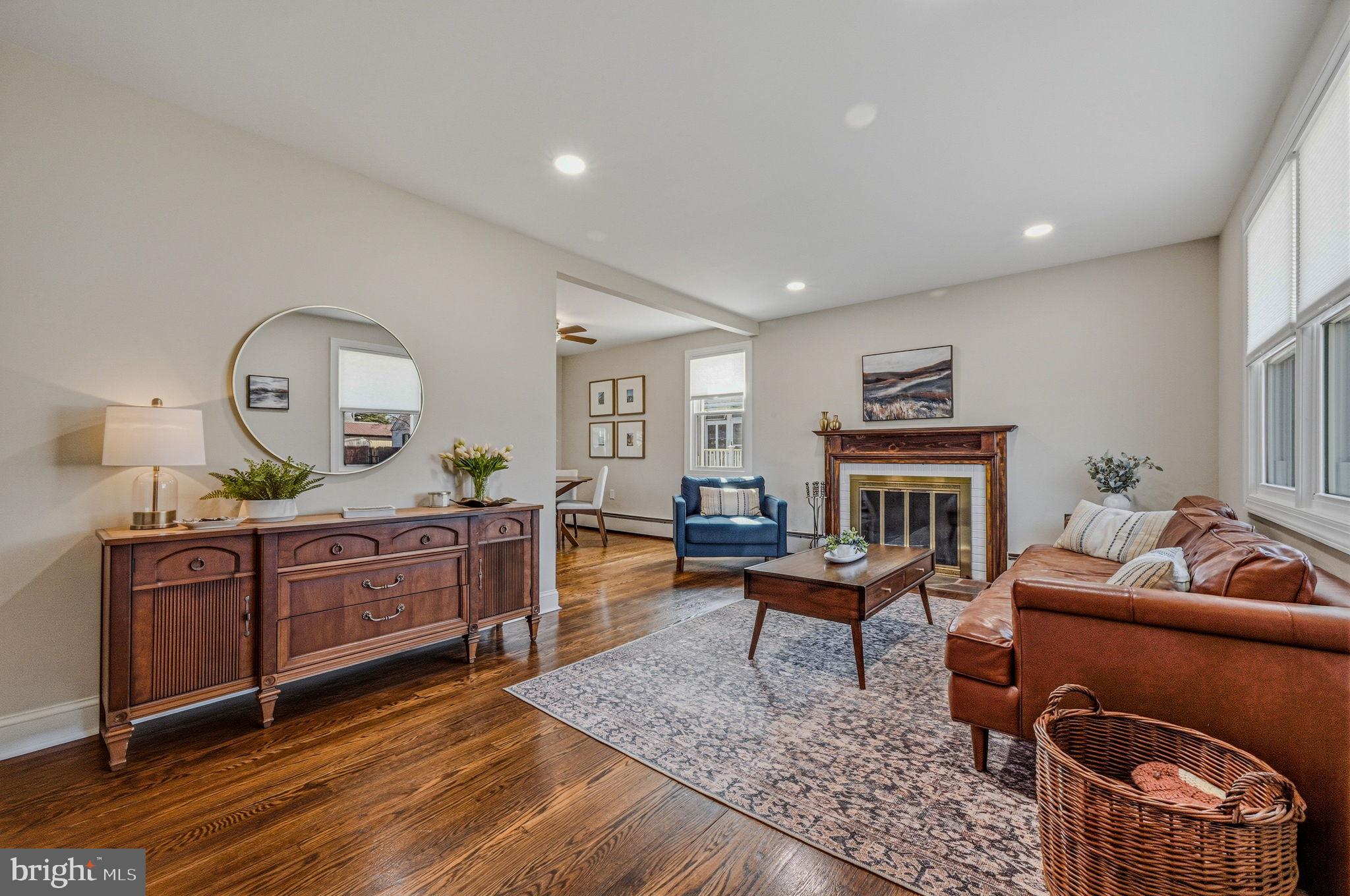 MIDDLETOWN - Residential