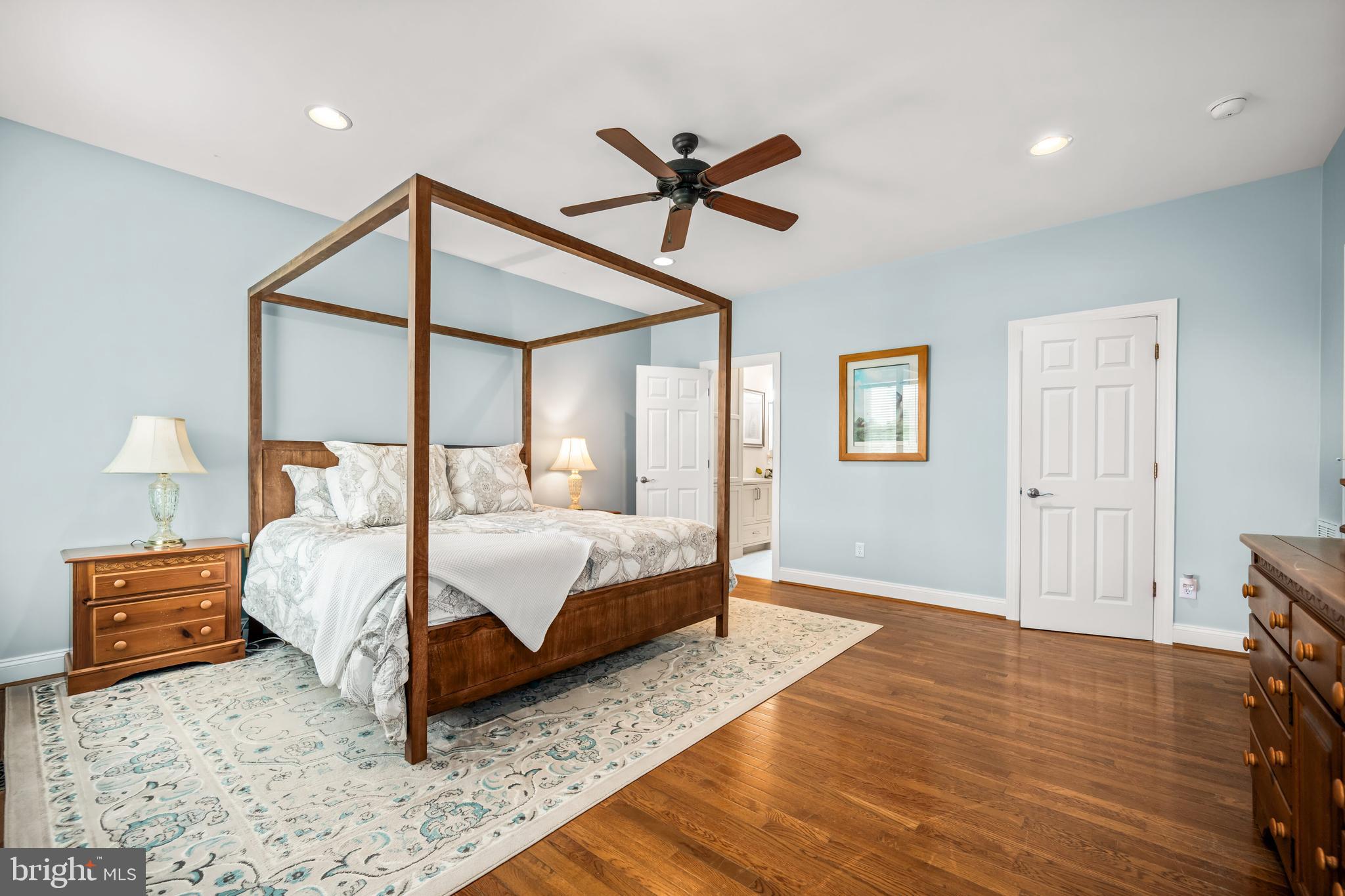 ORCHARD HILL - Residential