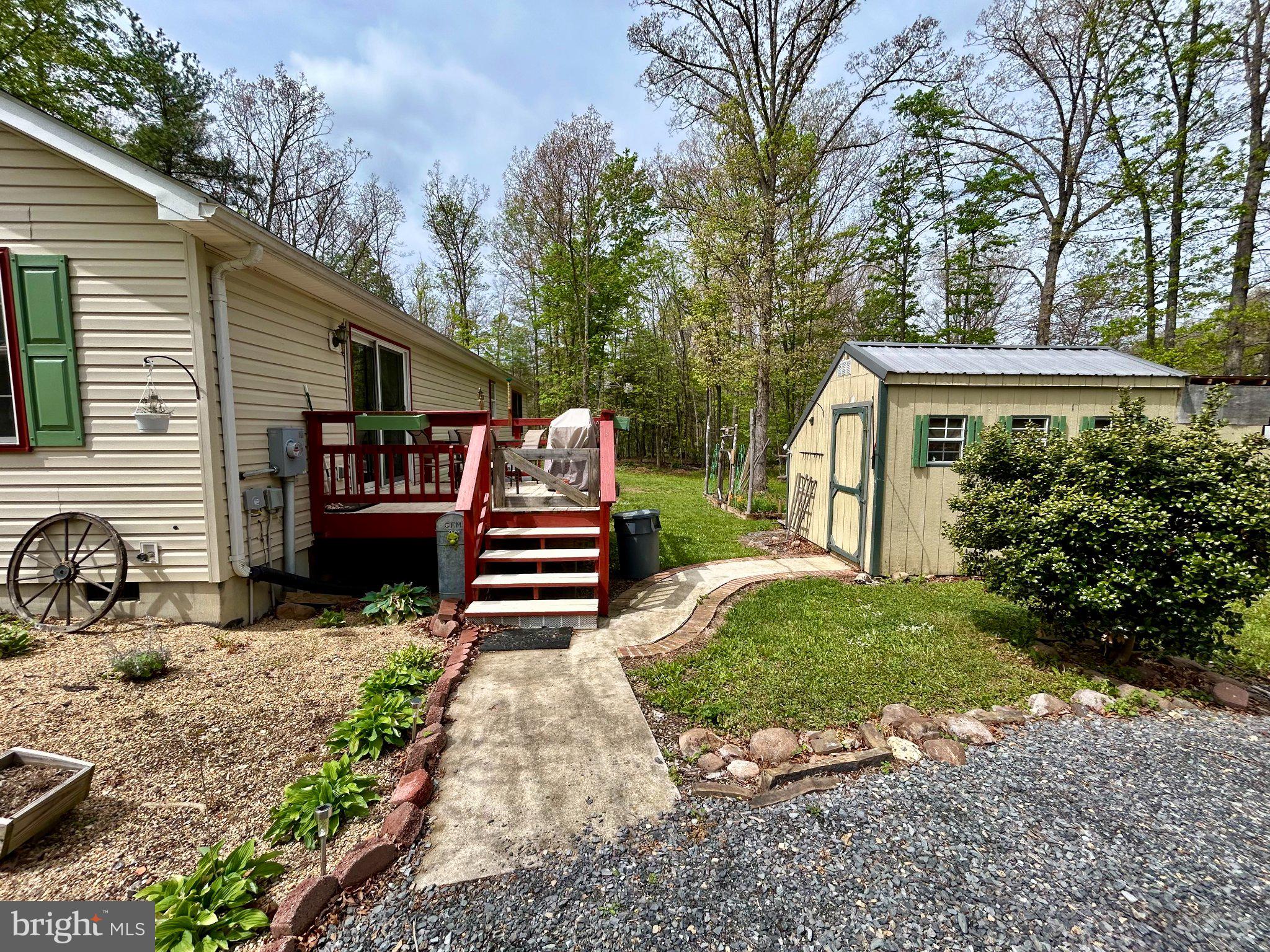 WARDEN ACRES - Residential