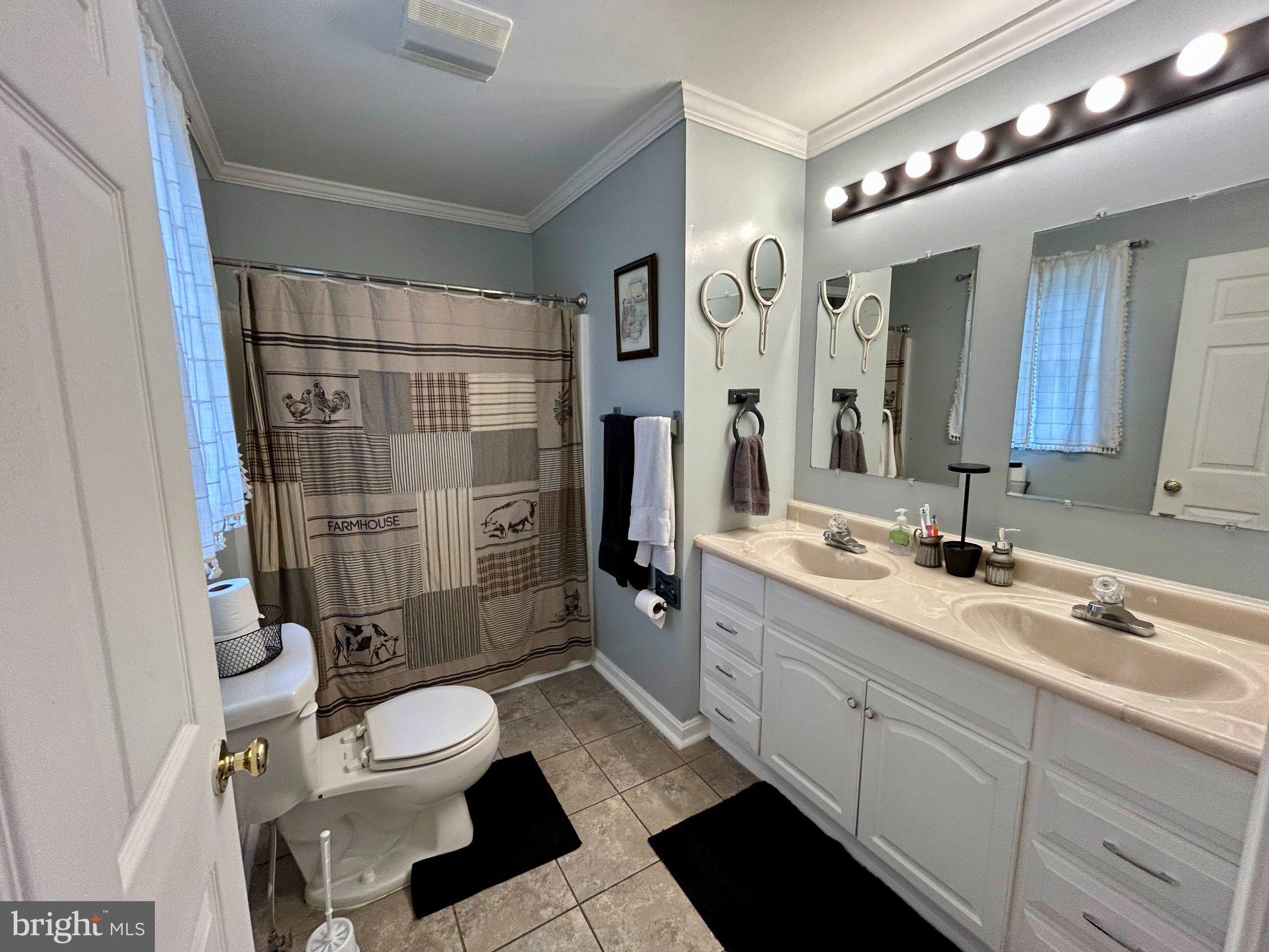 WARDEN ACRES - Residential