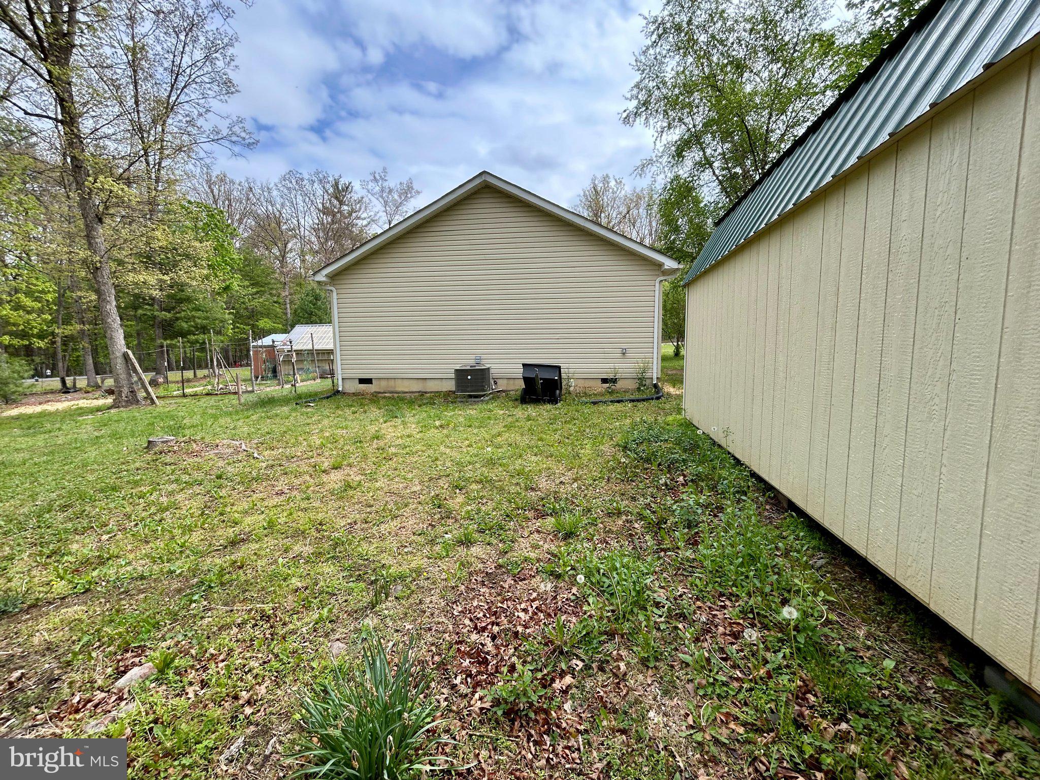 WARDEN ACRES - Residential