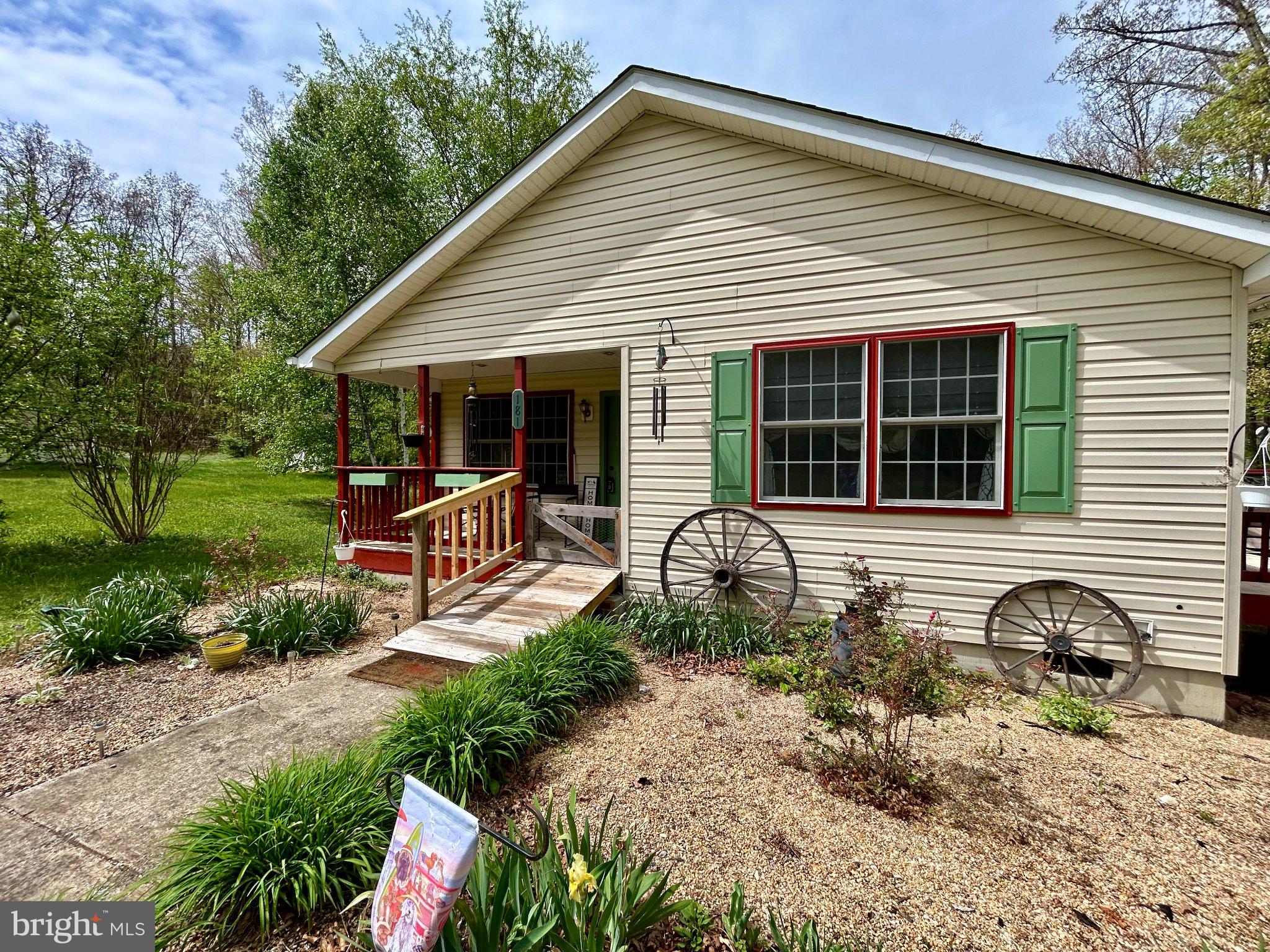 WARDEN ACRES - Residential