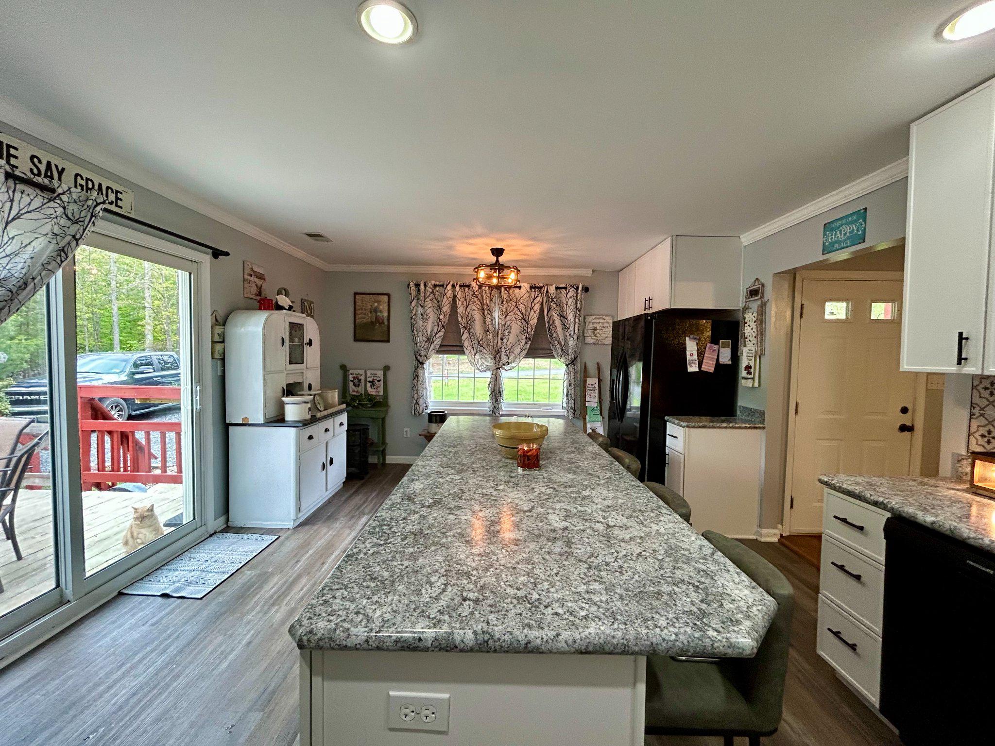 WARDEN ACRES - Residential