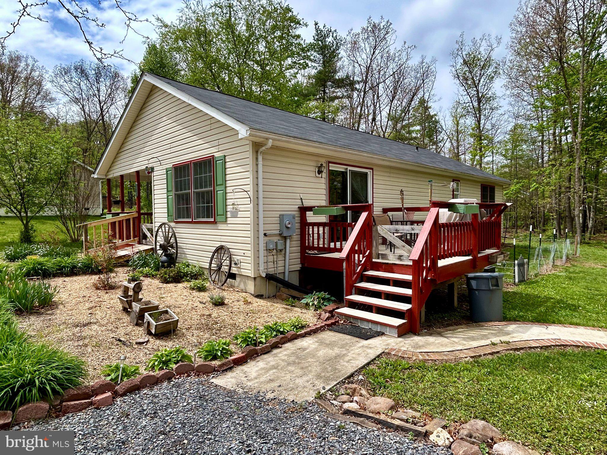 WARDEN ACRES - Residential