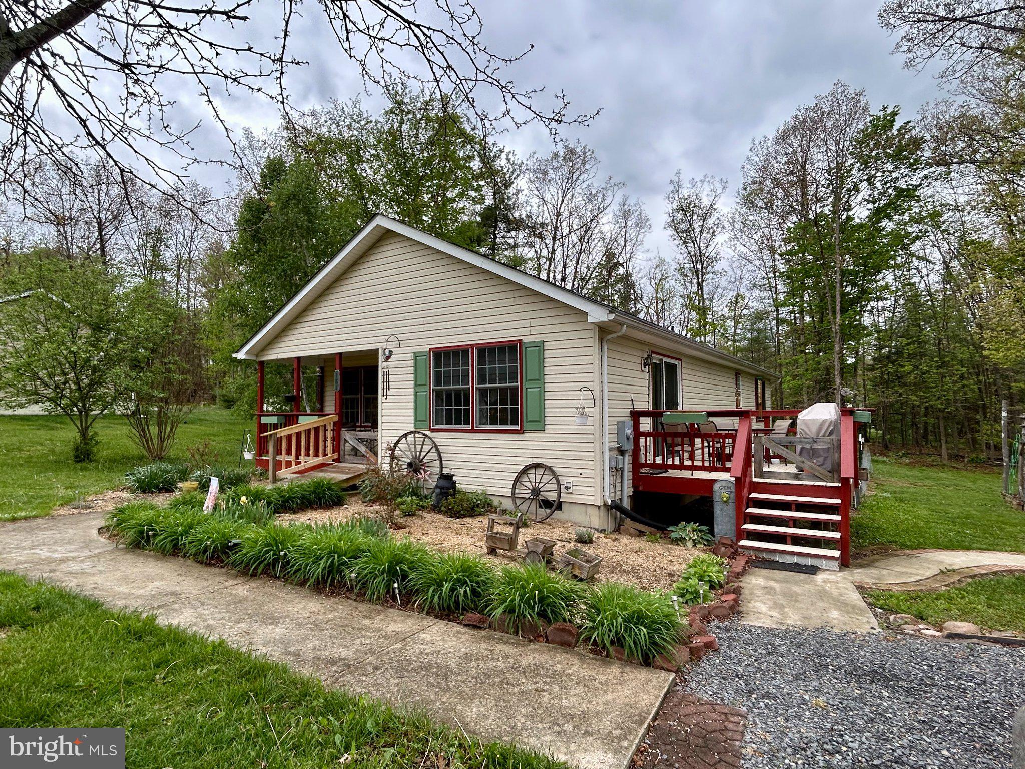WARDEN ACRES - Residential