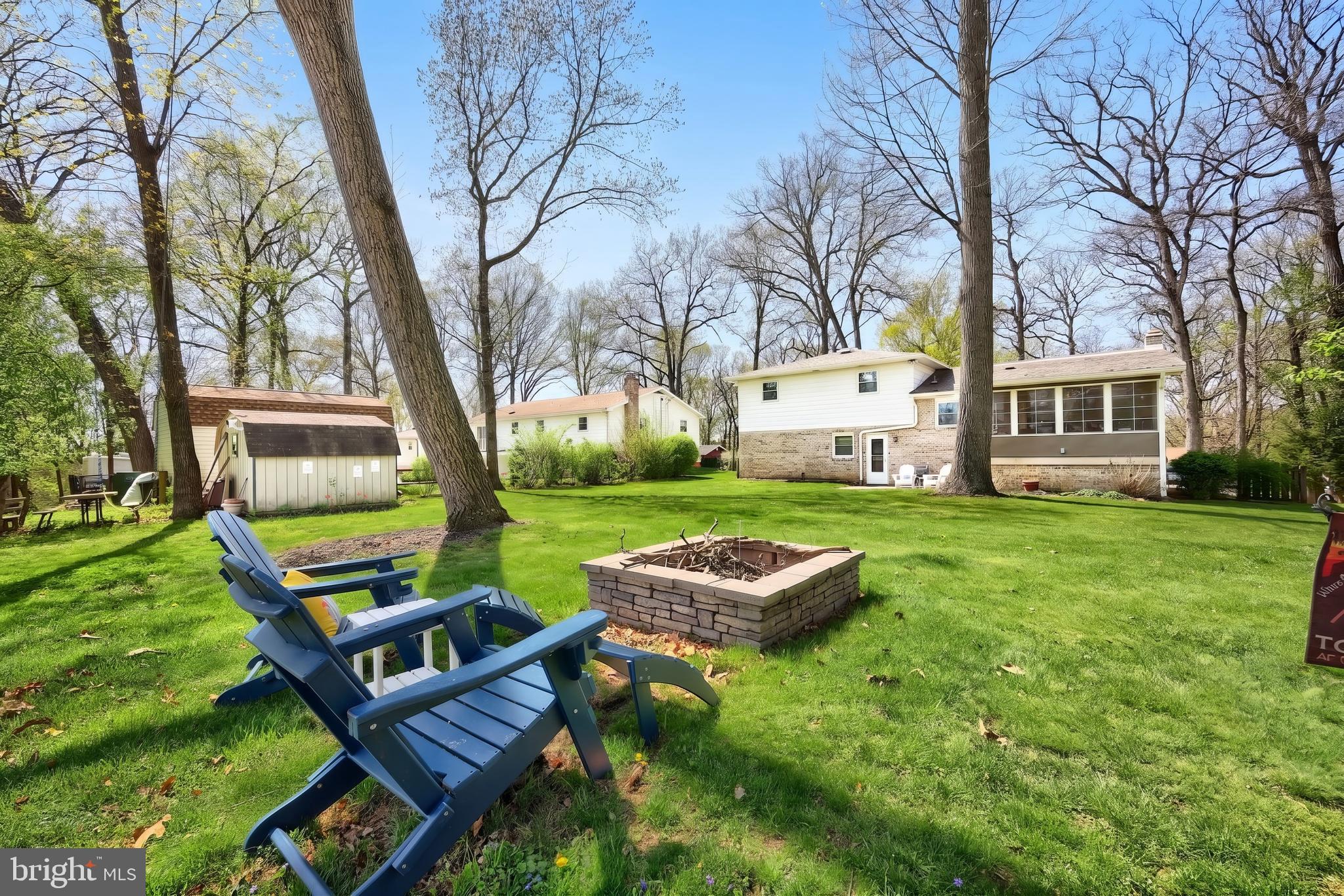 ARLINGTON PARK - Residential