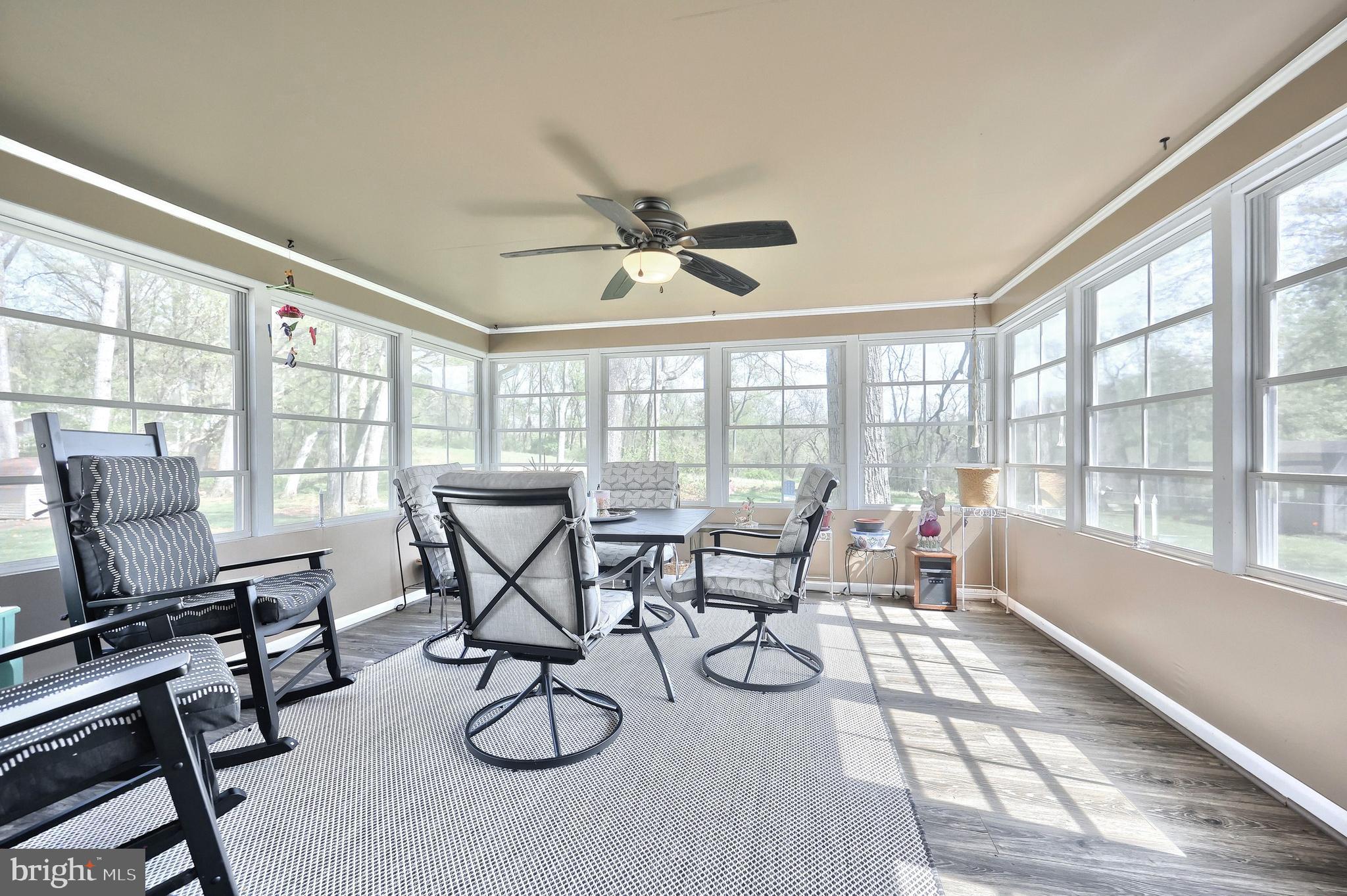 ARLINGTON PARK - Residential