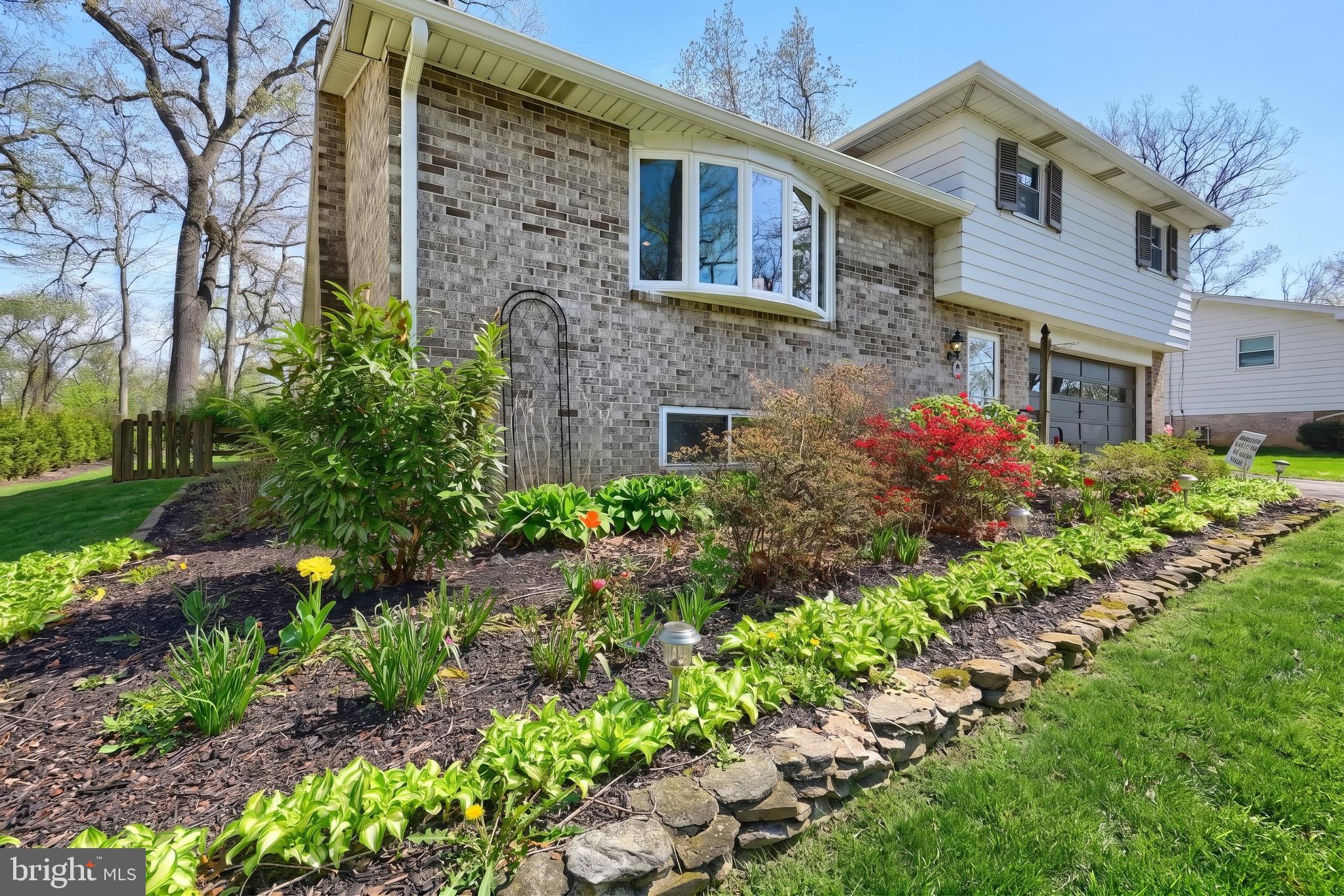 ARLINGTON PARK - Residential