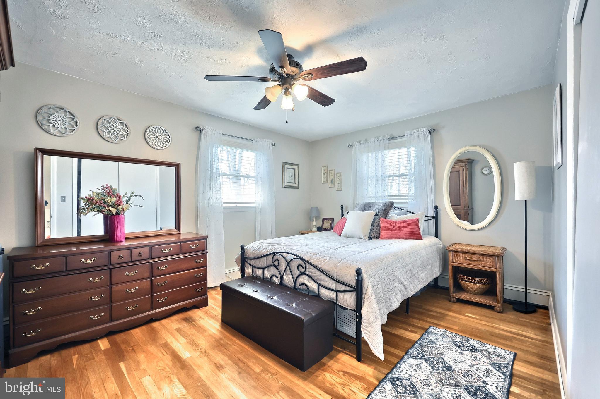 ARLINGTON PARK - Residential